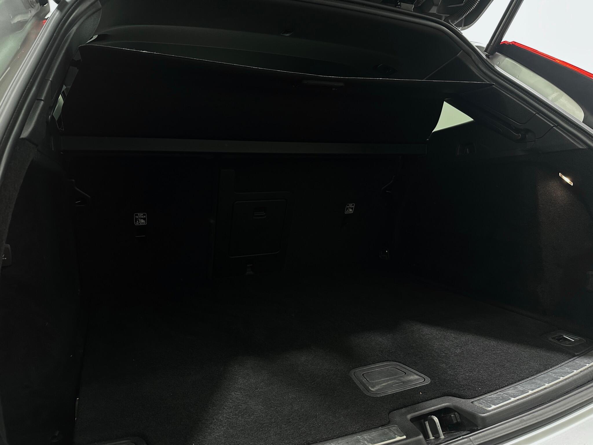 Volvo XC60 view 45