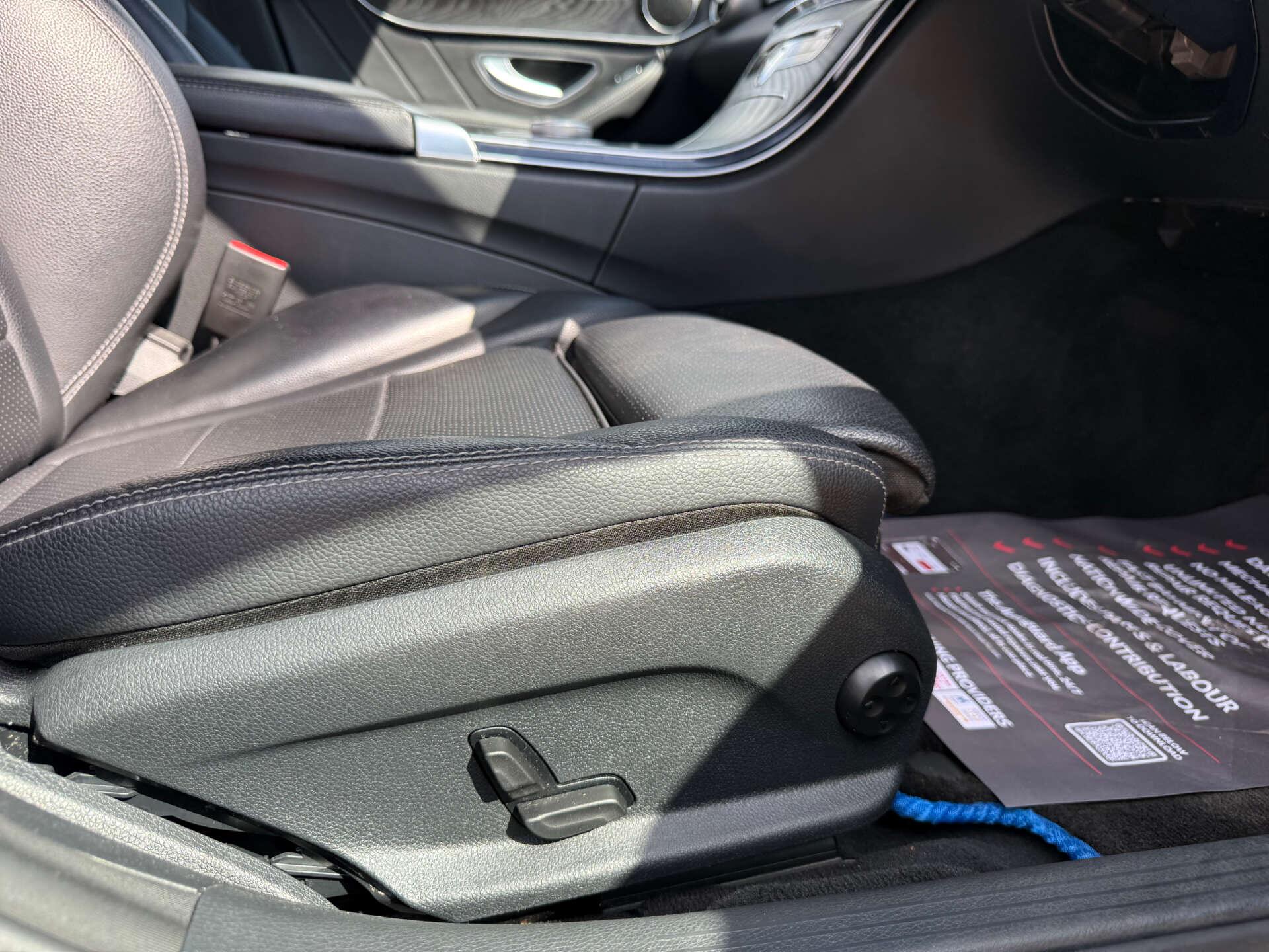 Mercedes-Benz C-Class view 38