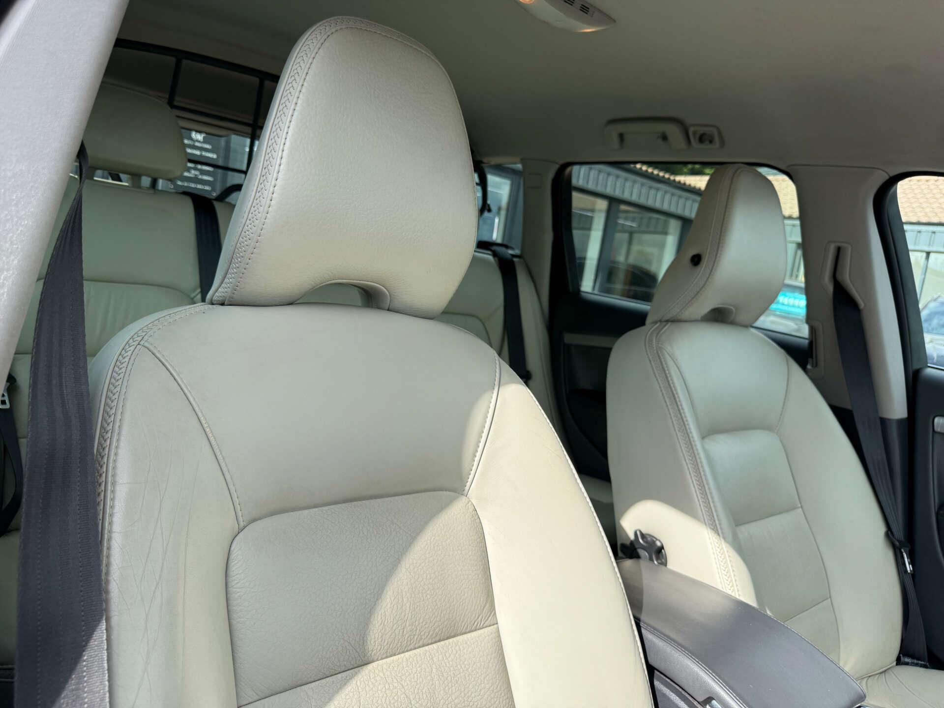 Volvo XC70 view 36