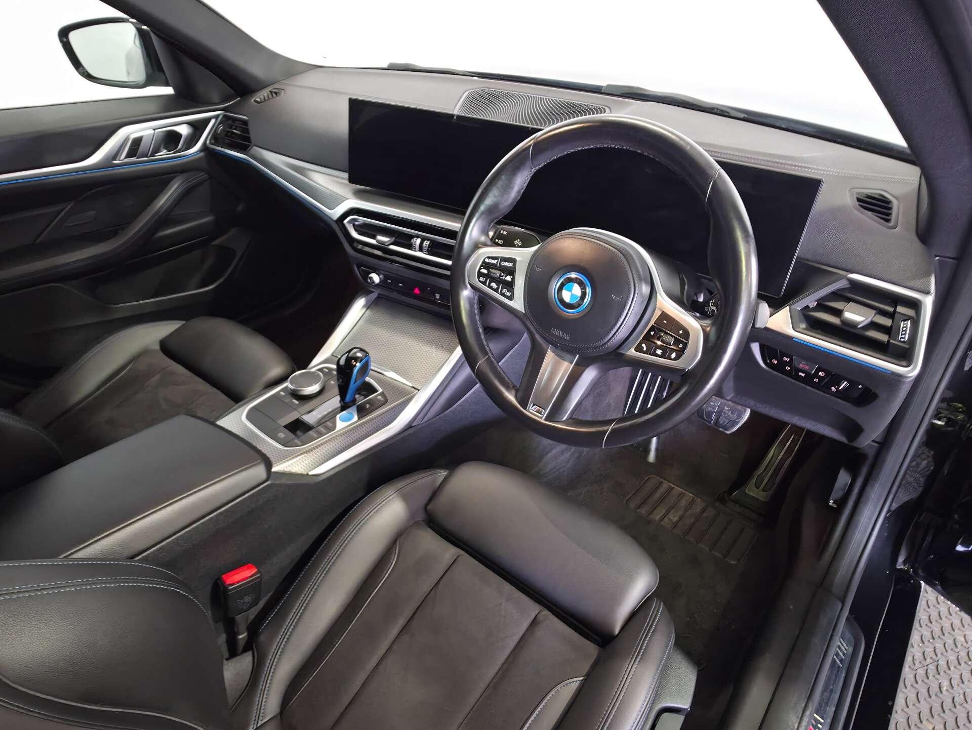 BMW I4 view 11