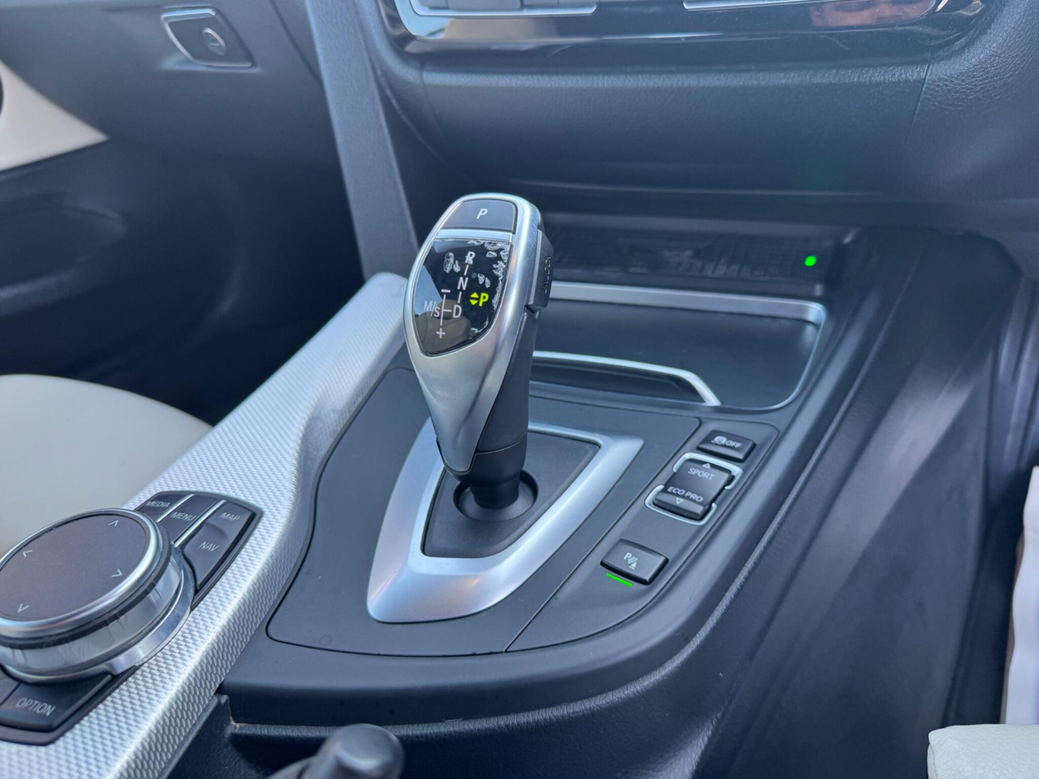 BMW 4 Series view 11