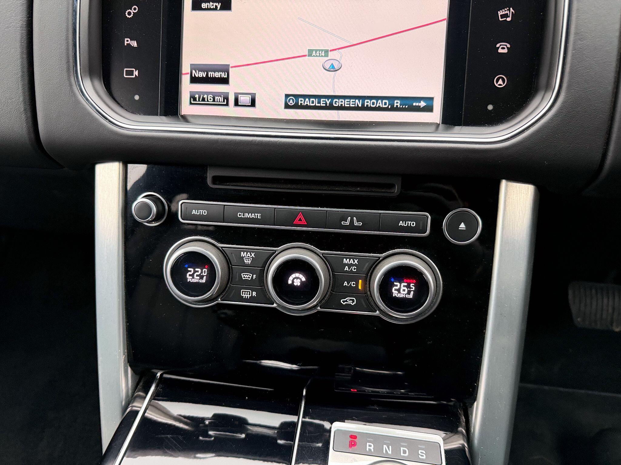 Land Rover Range Rover view 23