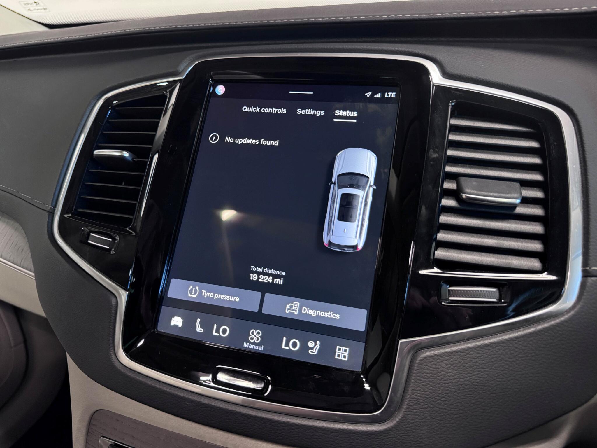 Volvo XC90 view 54