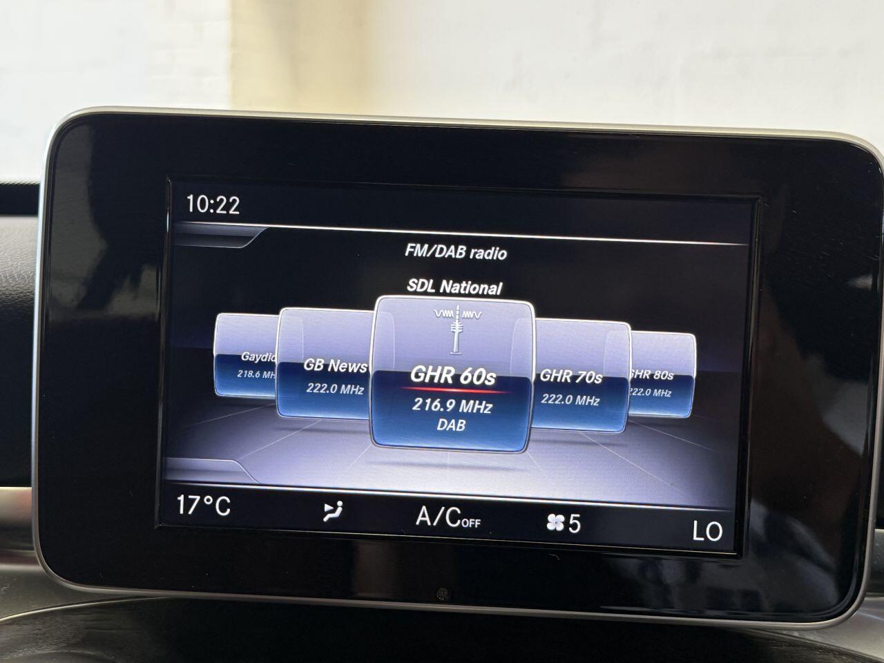Mercedes-Benz C Class view 47