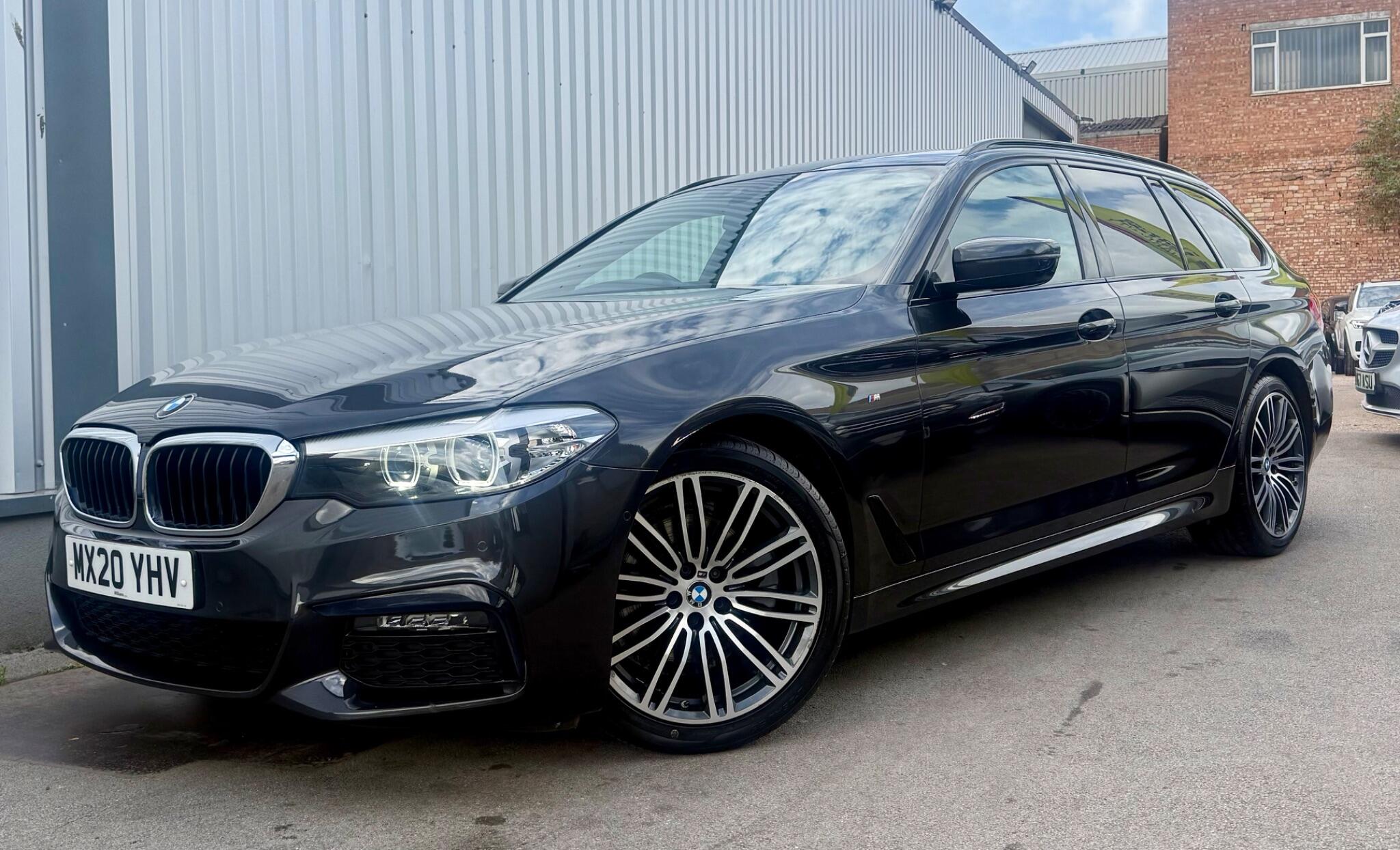 BMW 5 Series view 3