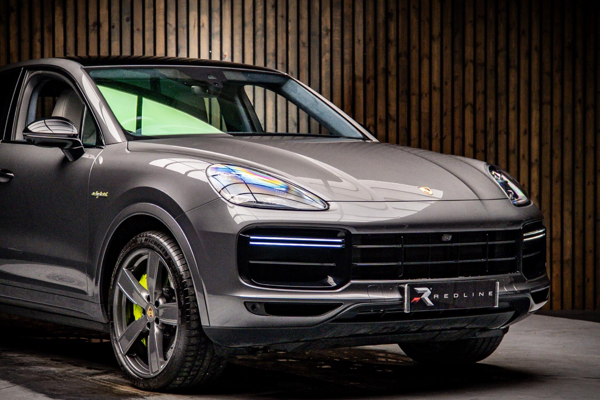 Porsche Cayenne view 12
