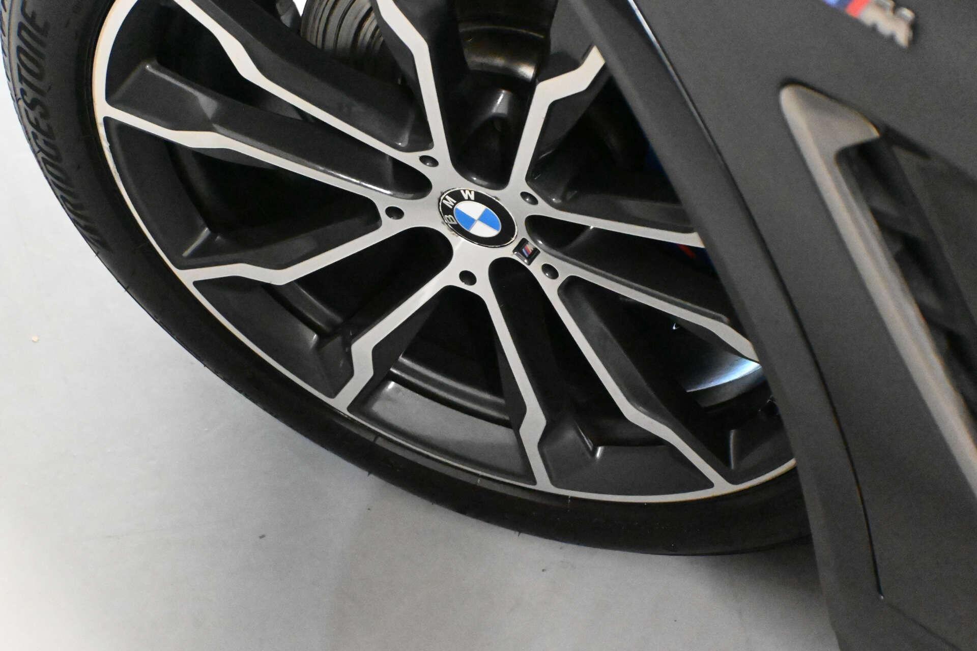 BMW X3 view 12