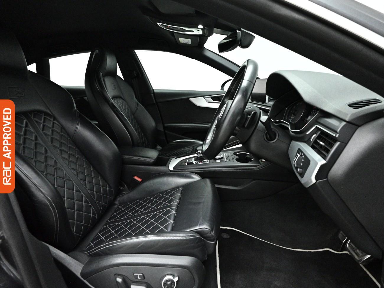 Audi S5 view 12