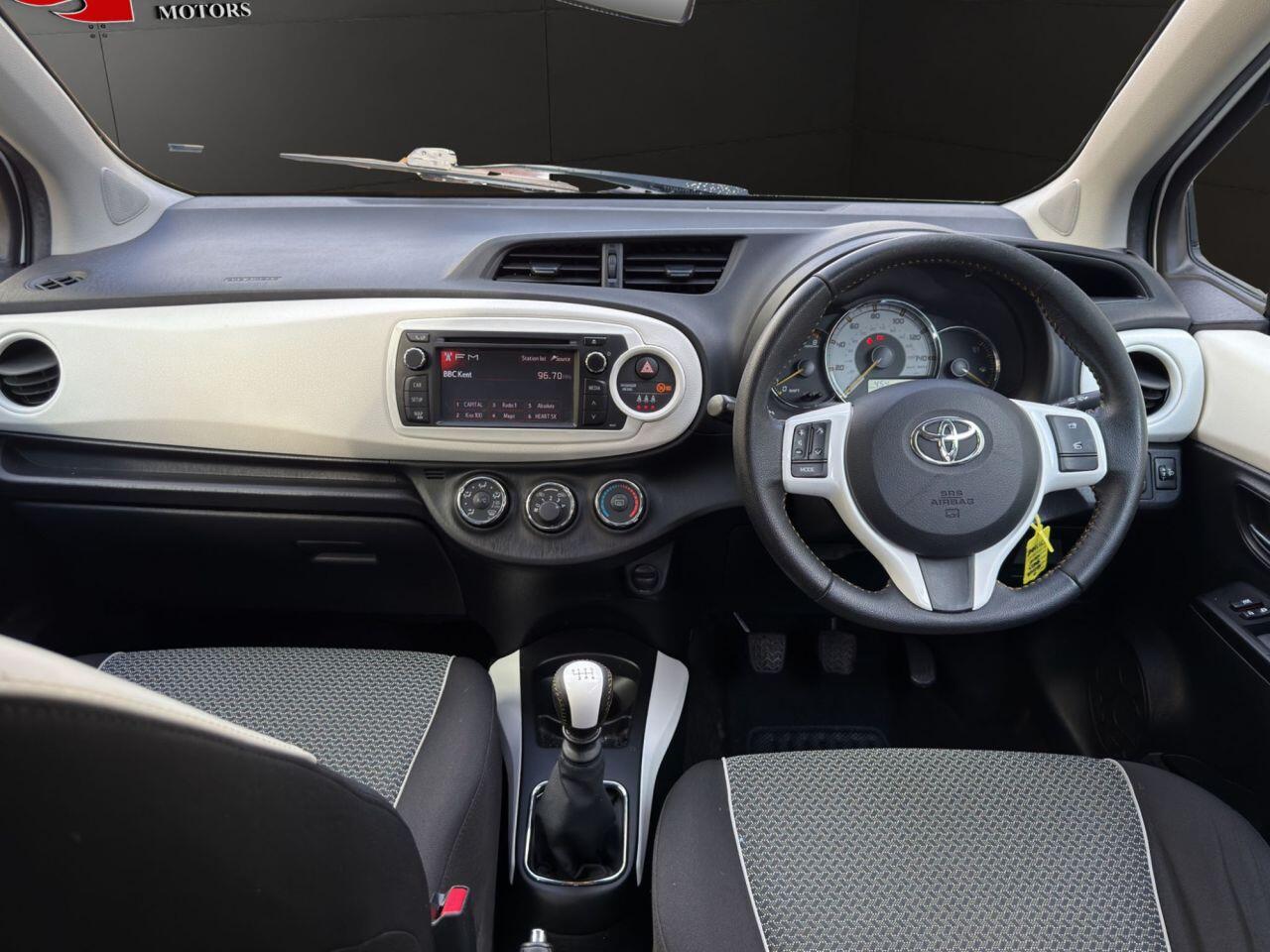 Toyota Yaris view 7