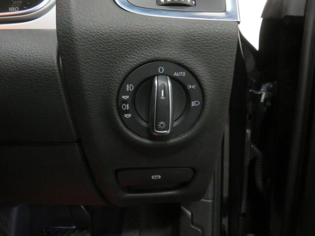Audi Q7 view 47