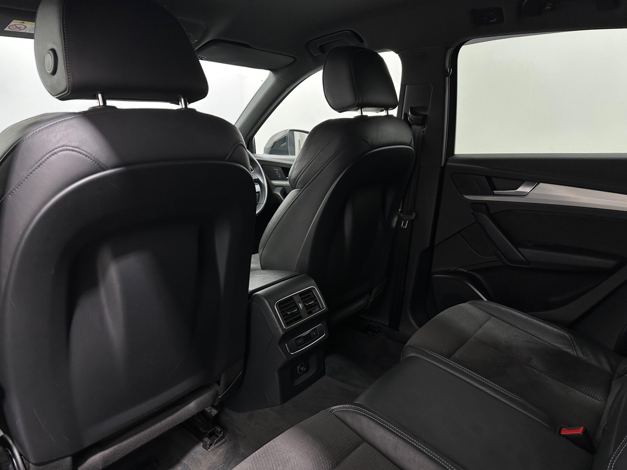 Audi Q5 view 39