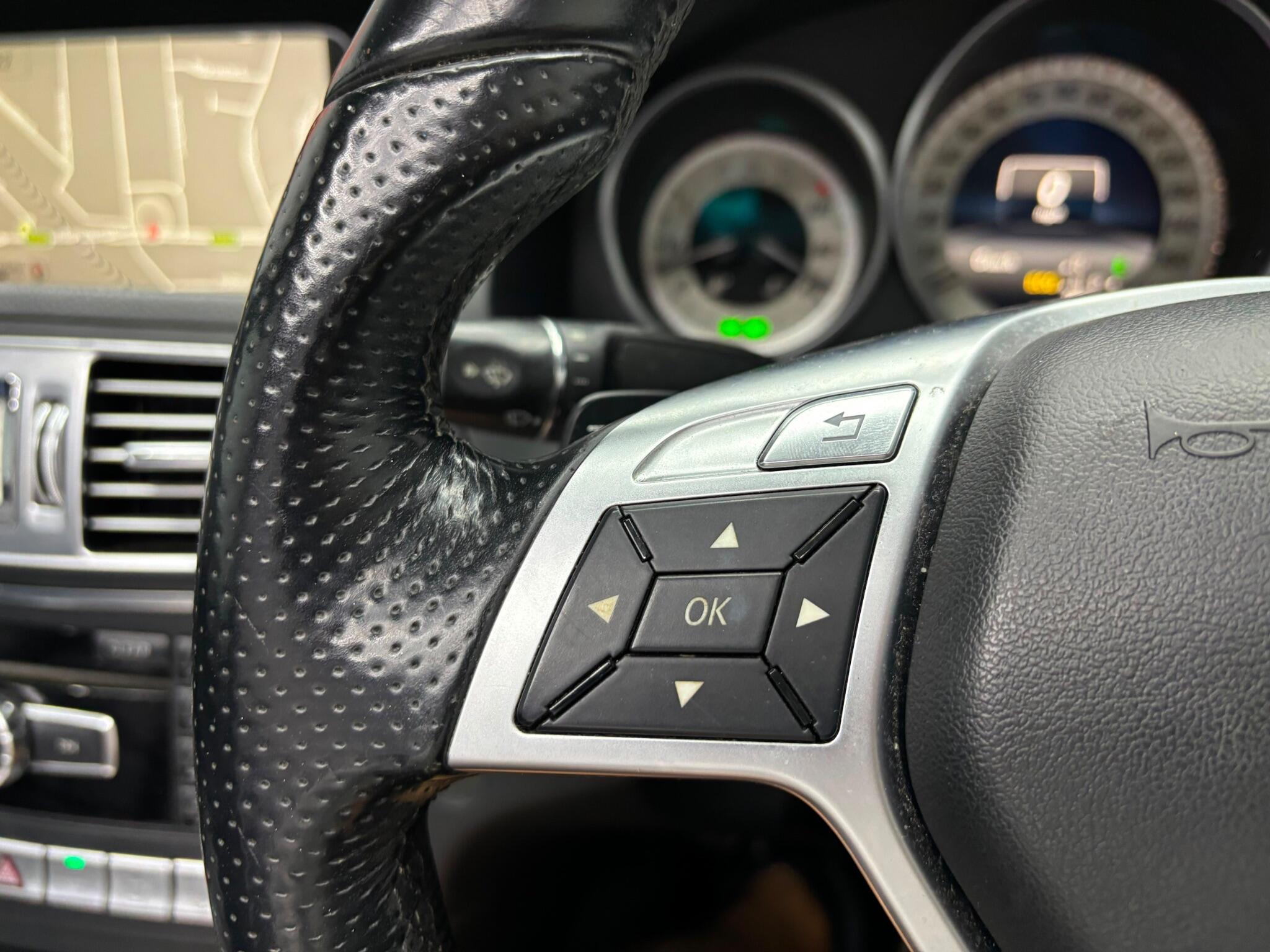 Mercedes-Benz E Class view 14