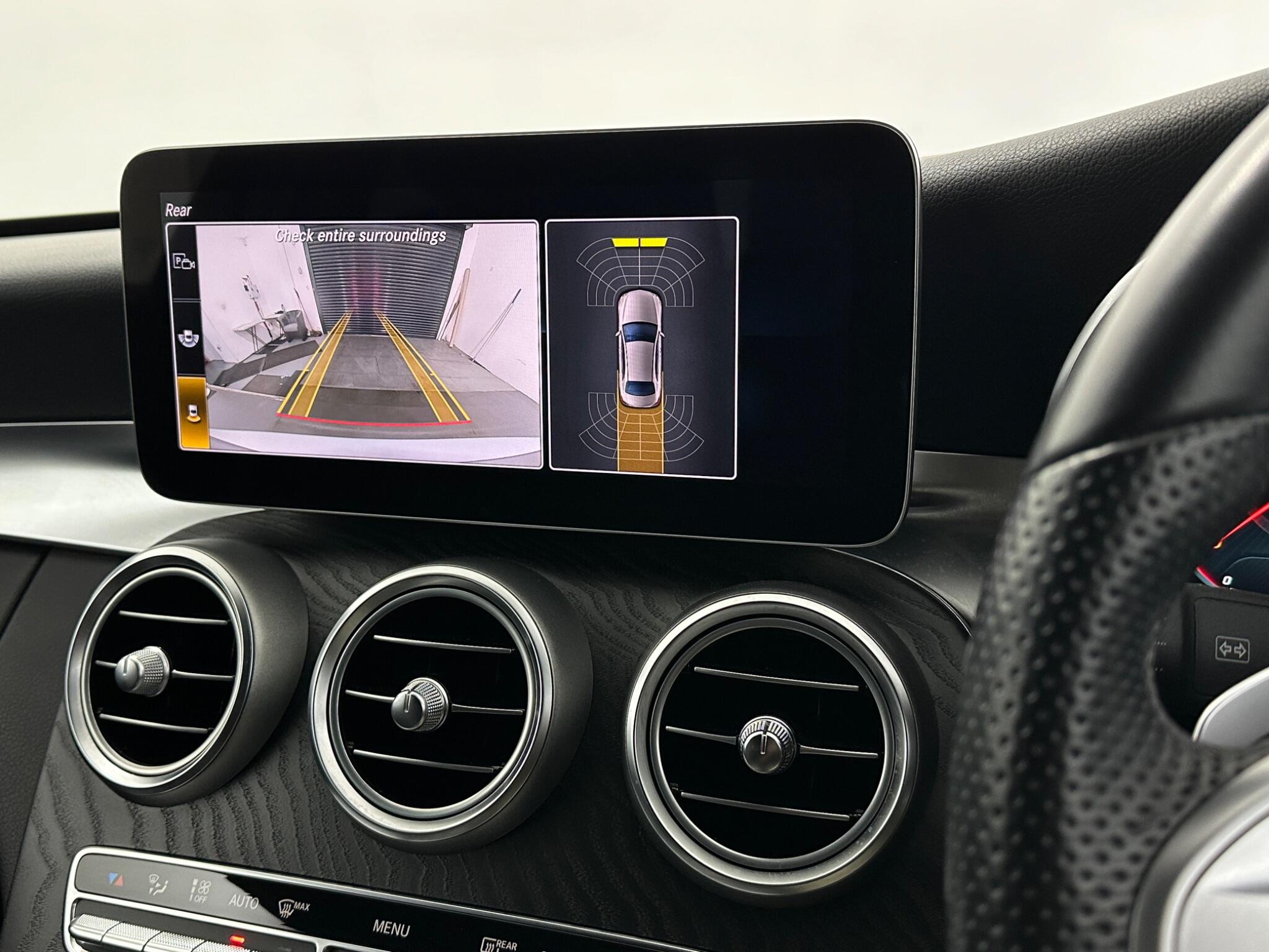 Mercedes-Benz C-Class view 25