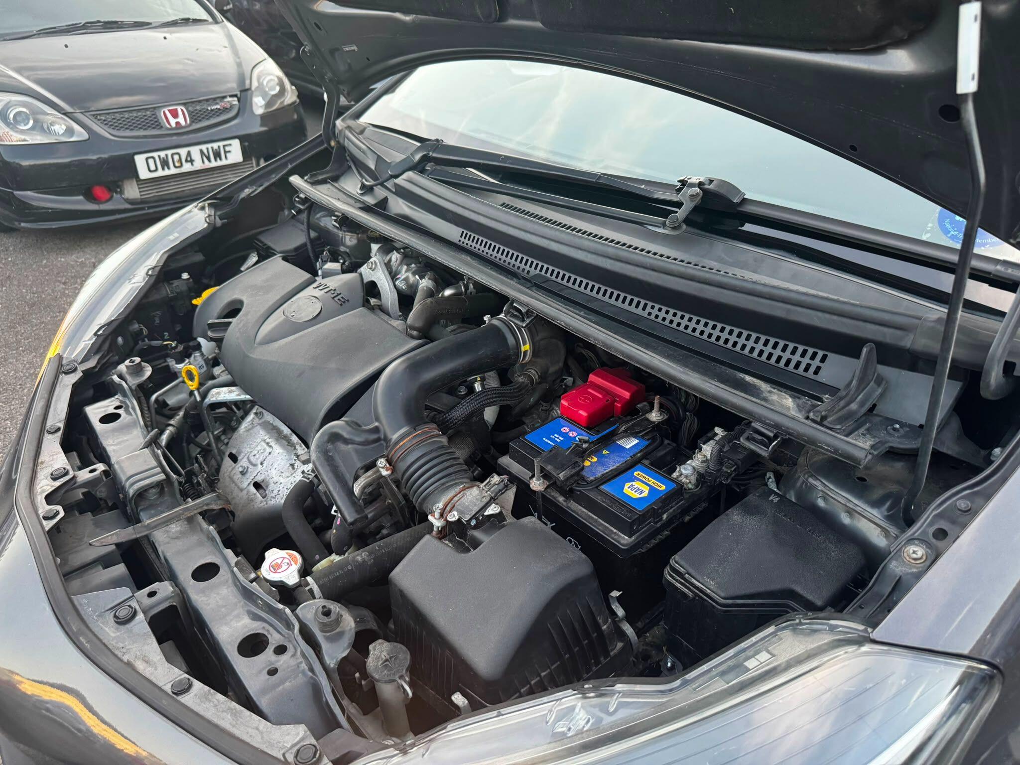 Toyota Yaris view 40