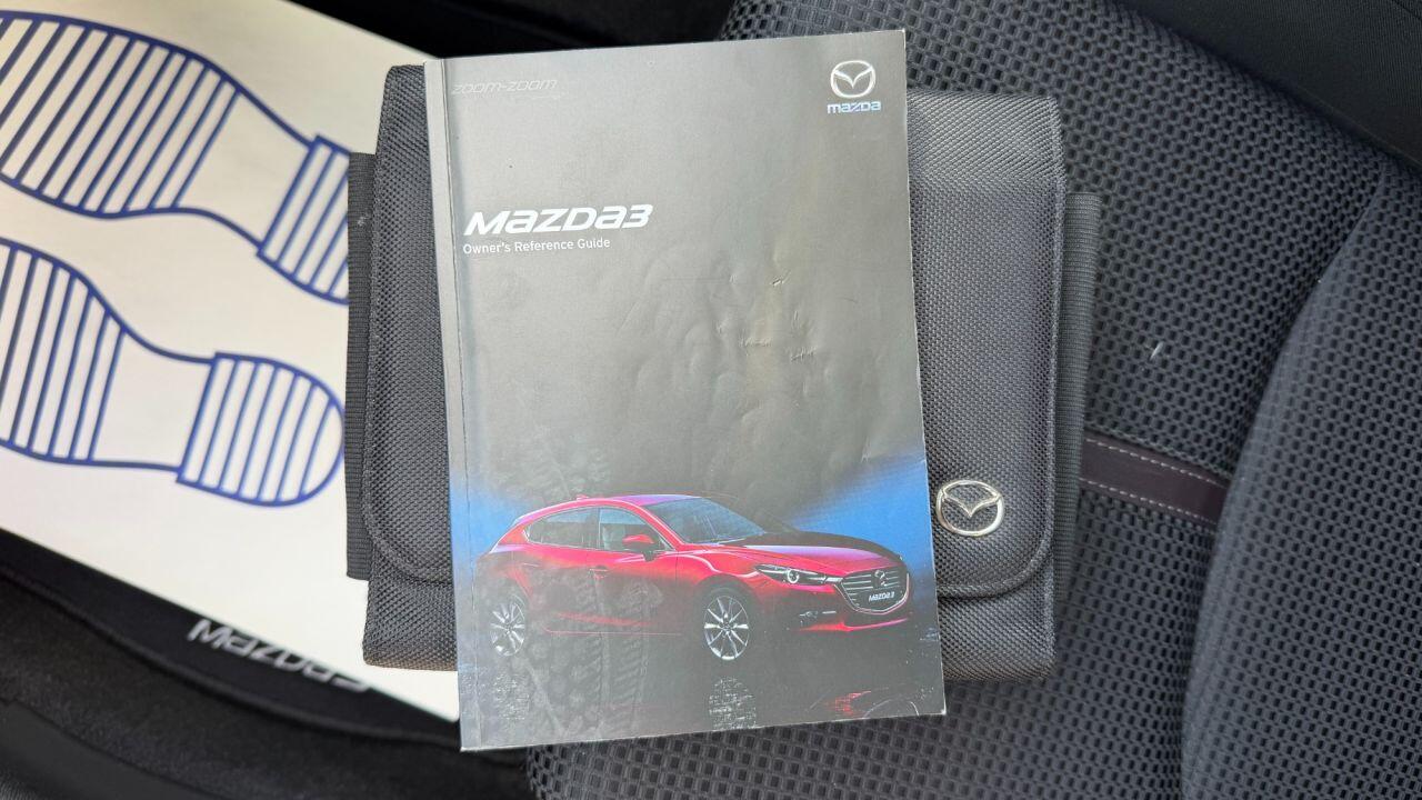 Mazda Mazda3 view 44