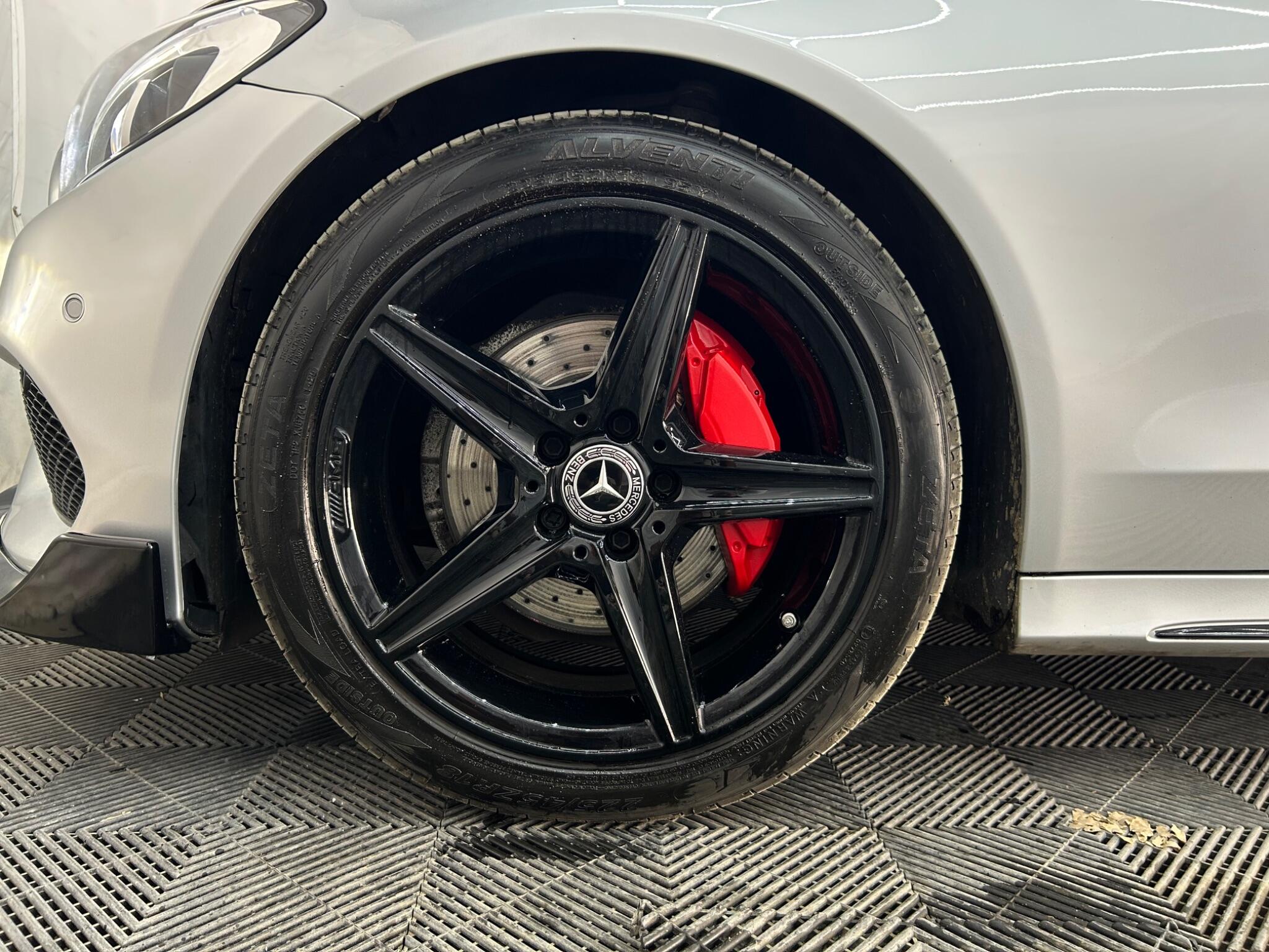 Mercedes-Benz C Class view 33