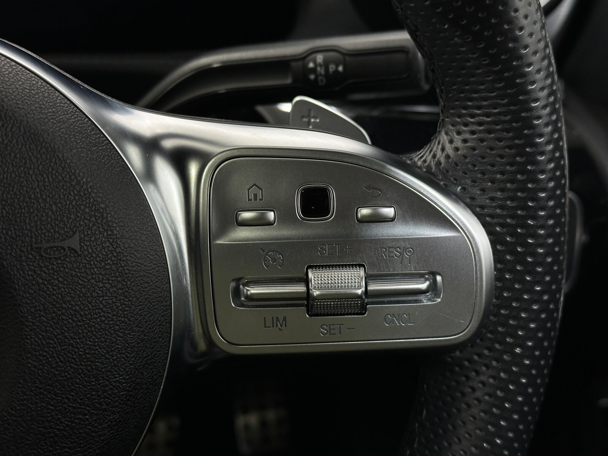 Mercedes-Benz Cla view 16