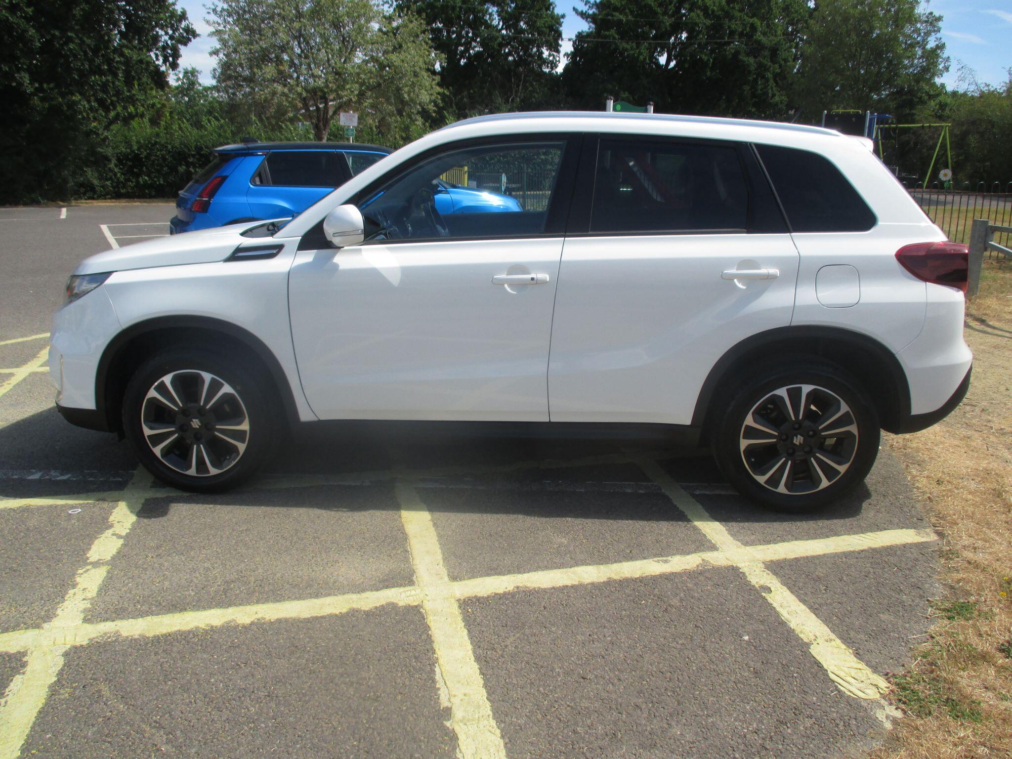 Suzuki Vitara view 21