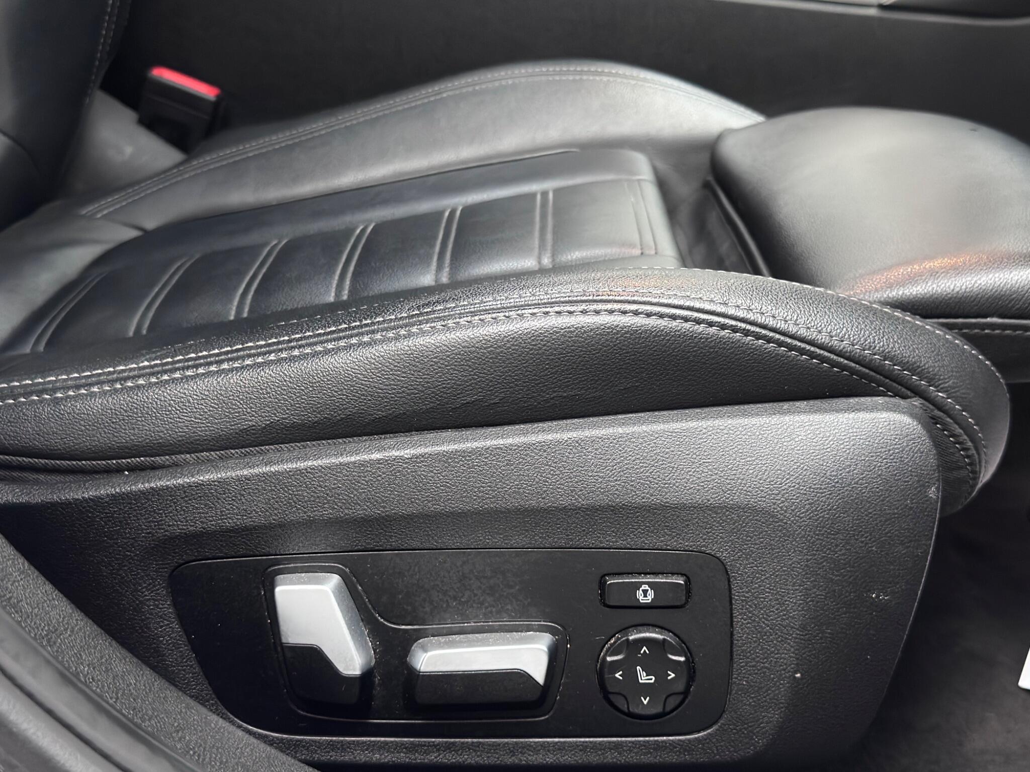 BMW 3 Series view 20