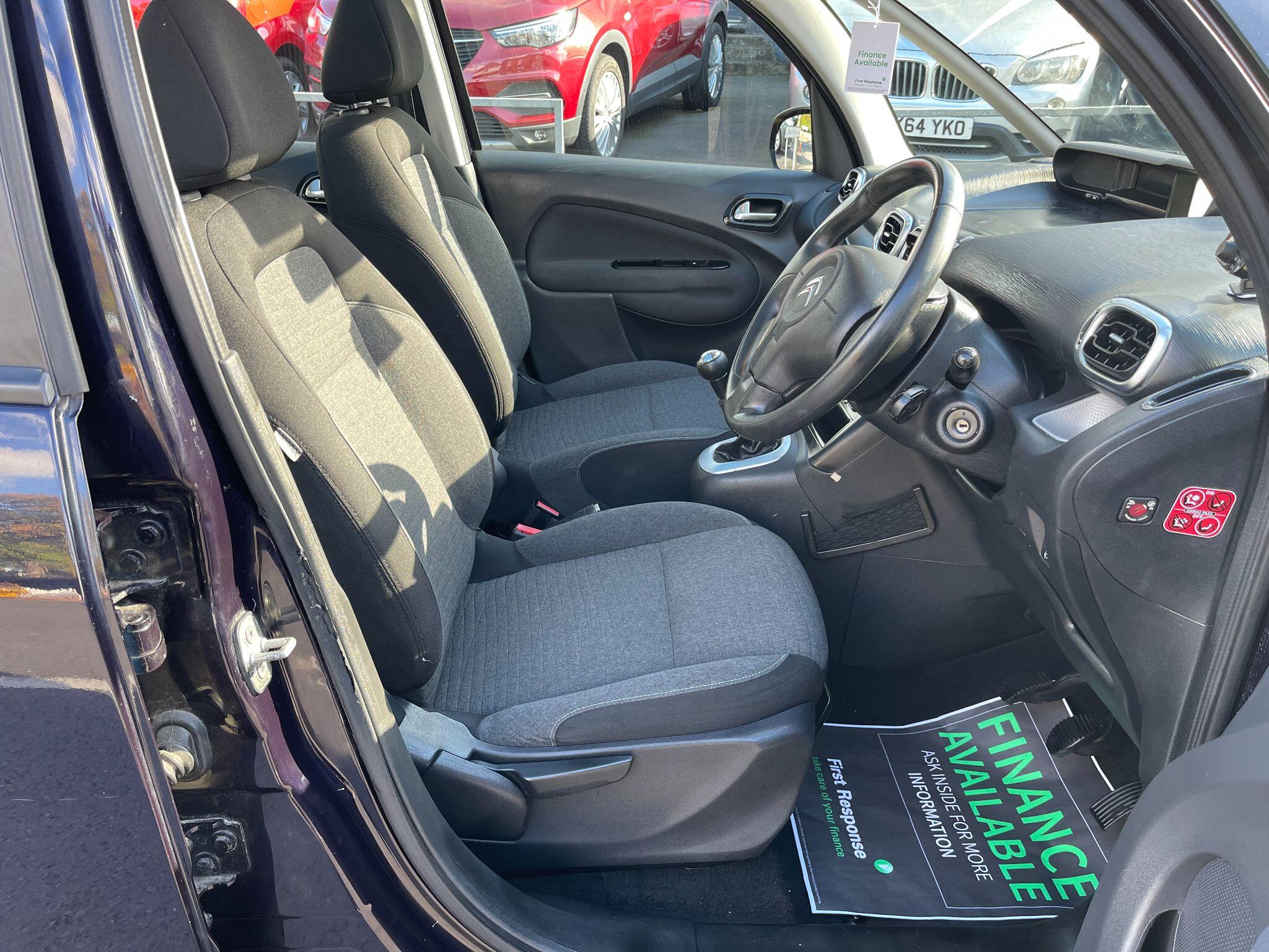 Citroen C3 Picasso view 22