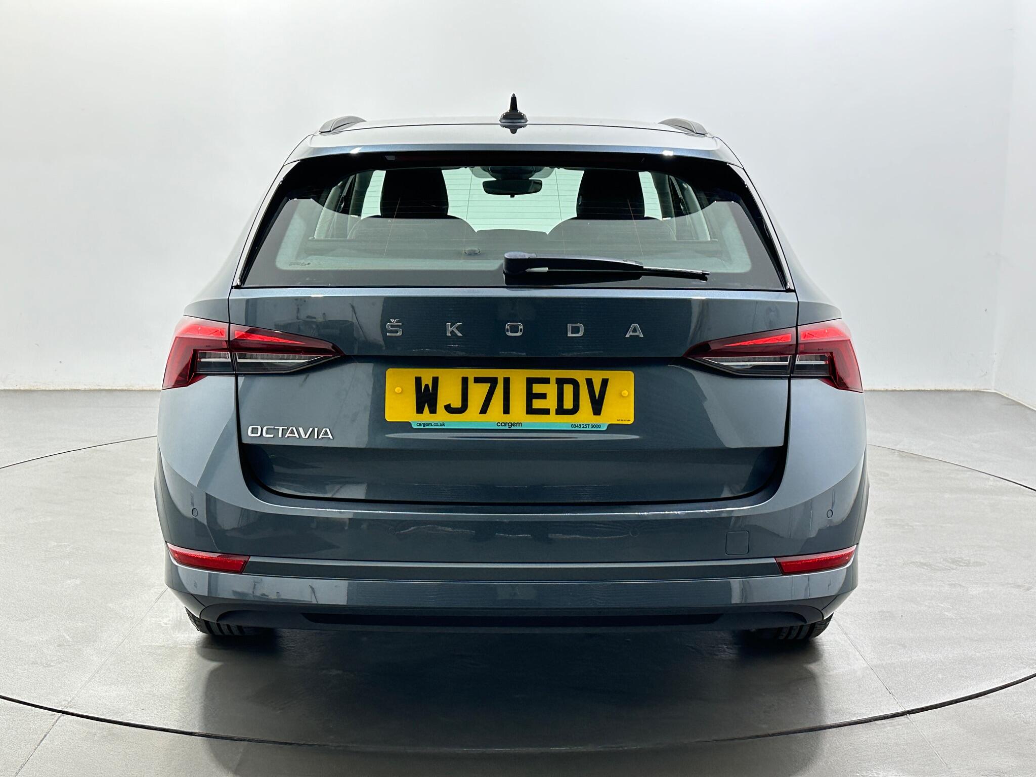 Skoda Octavia view 7