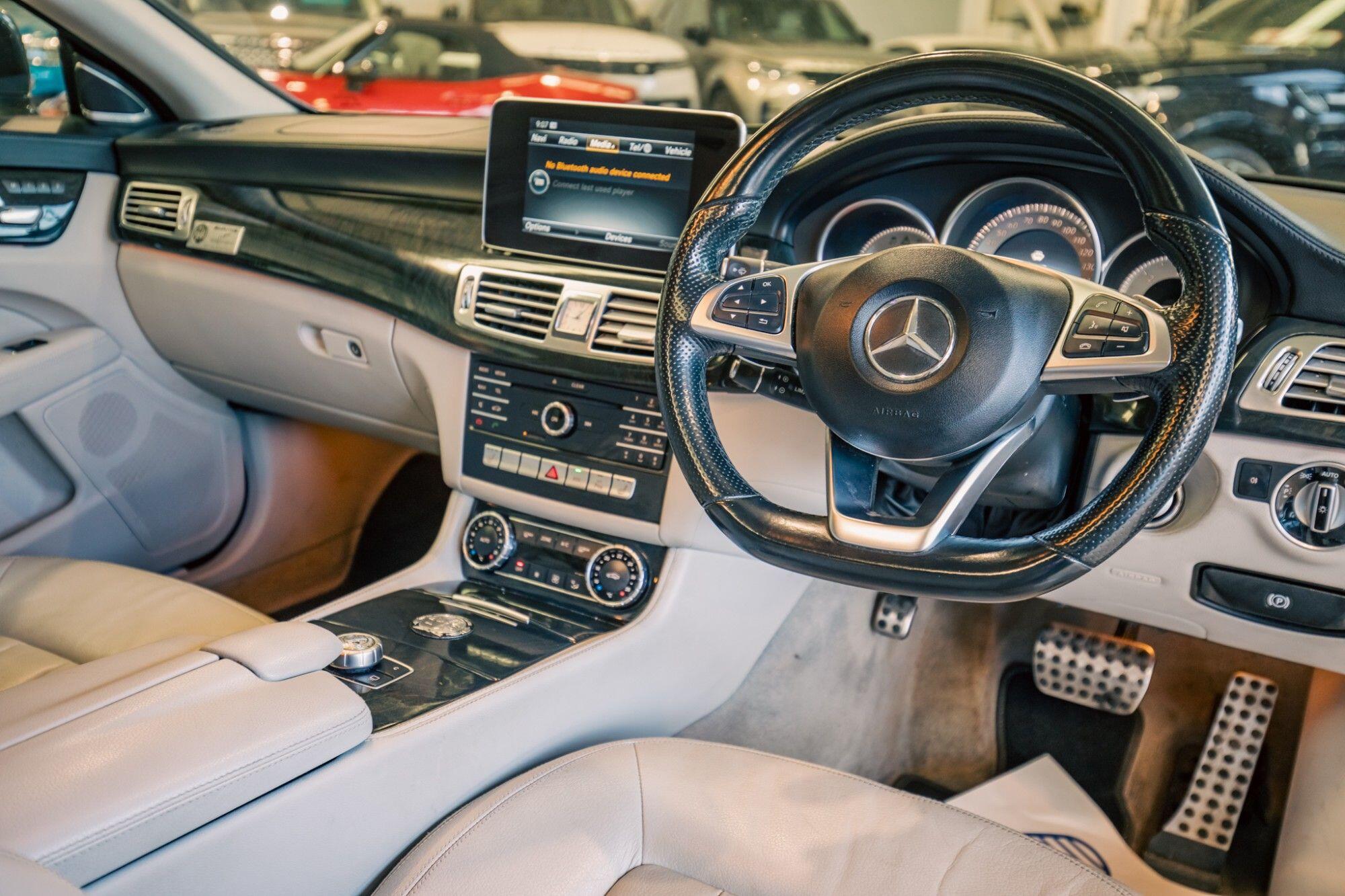 Mercedes-Benz CLS view 2