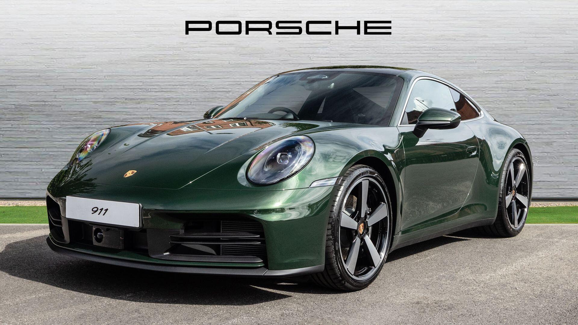 Porsche 911 view 3