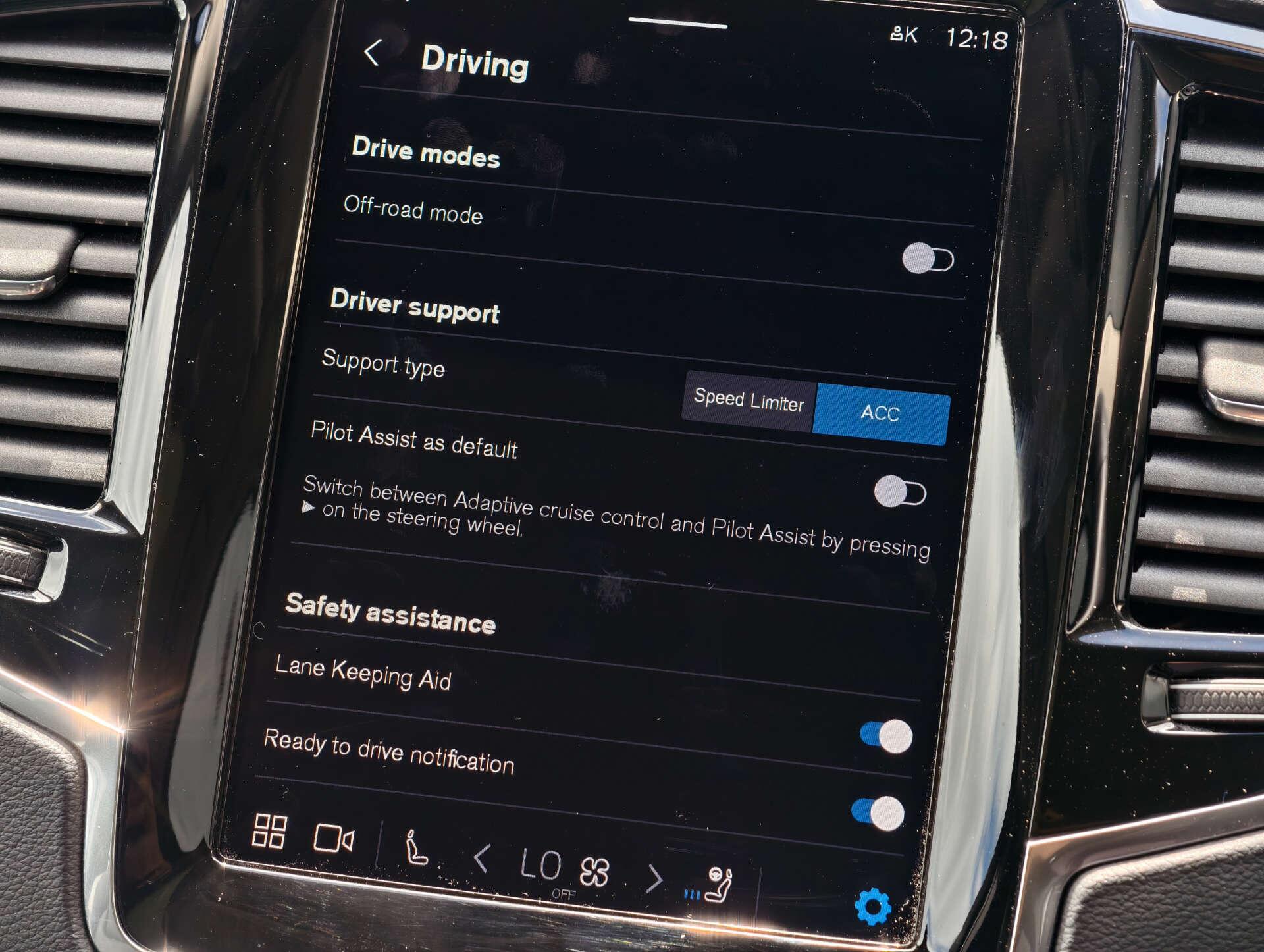 Volvo XC90 view 45