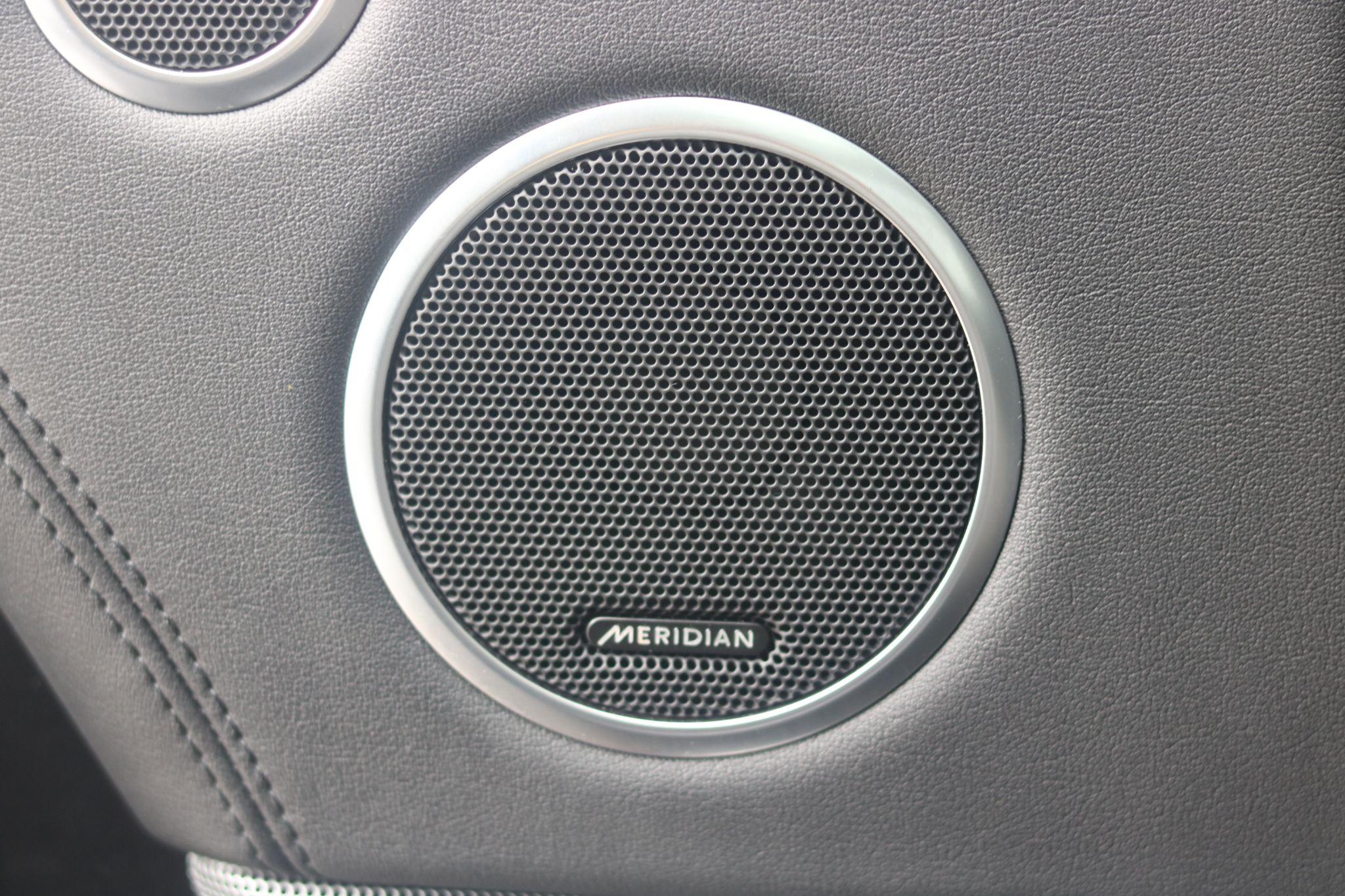 Land Rover Range Rover view 20
