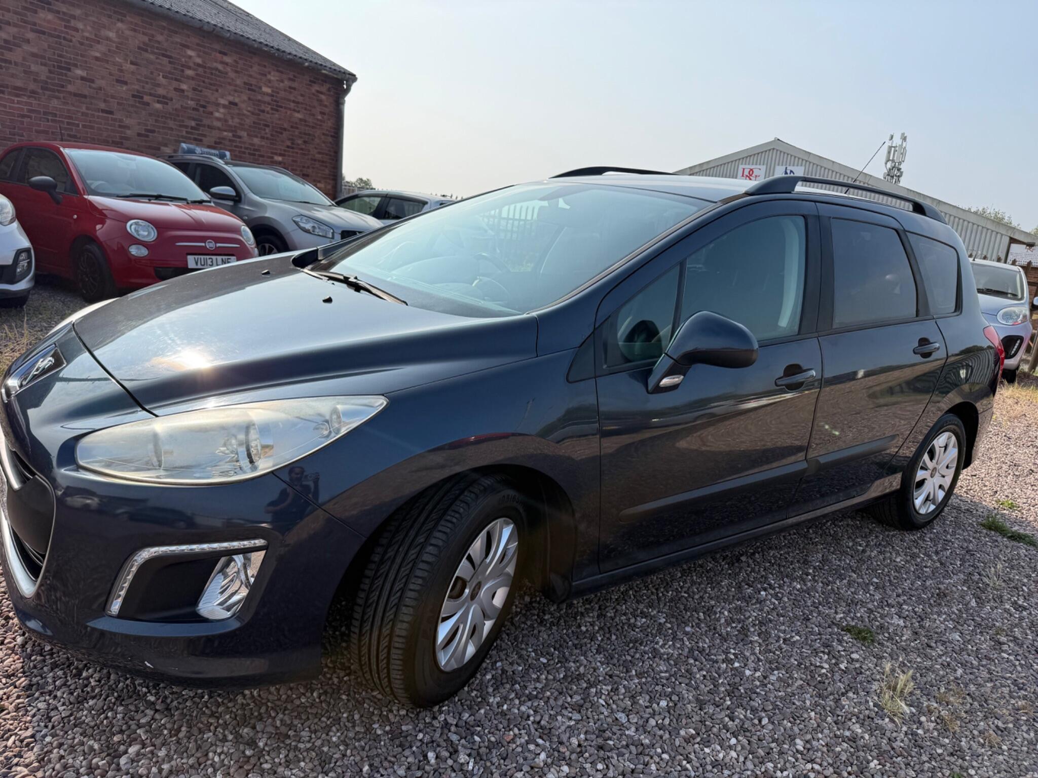 Peugeot 308 view 18