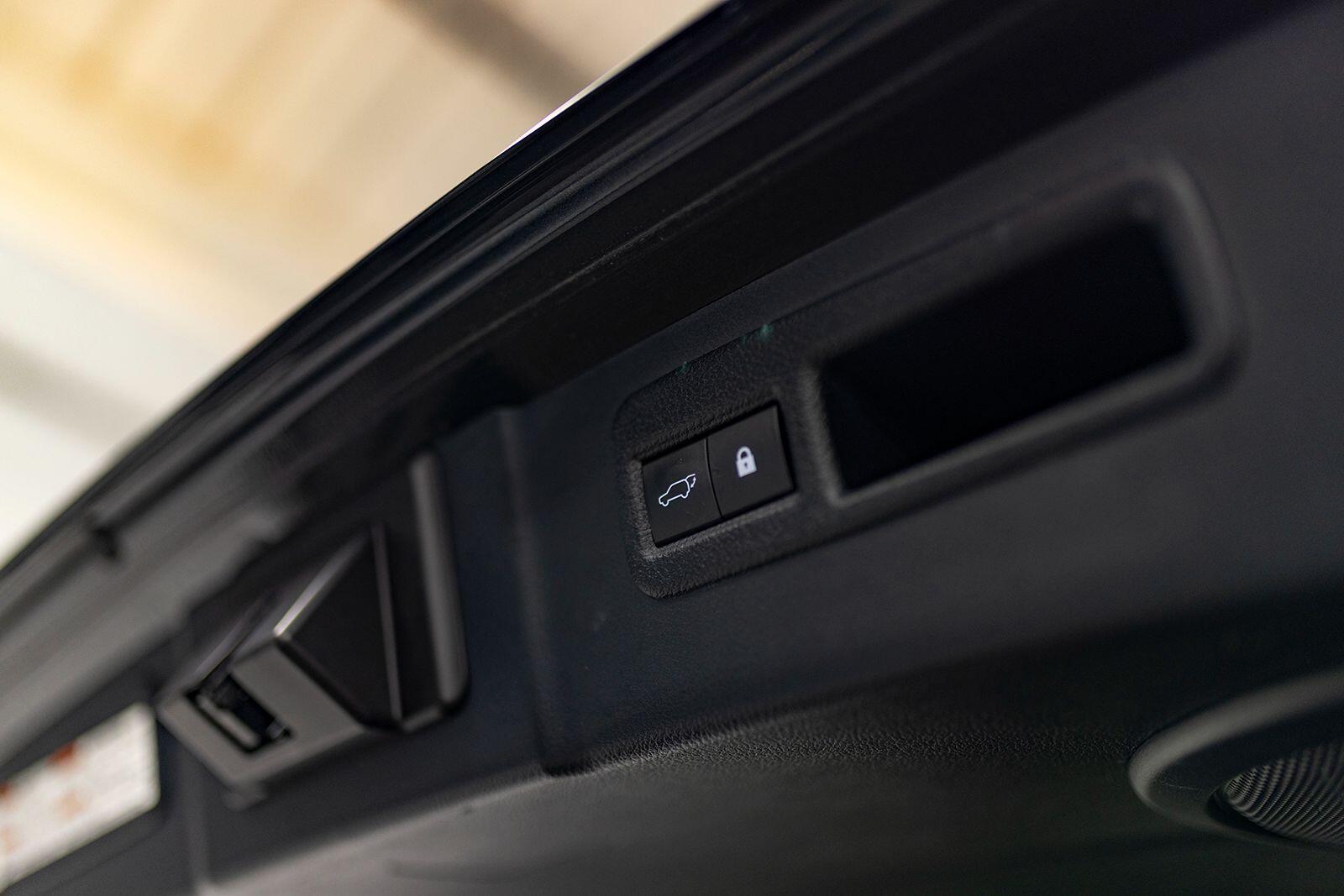 Lexus NX view 85