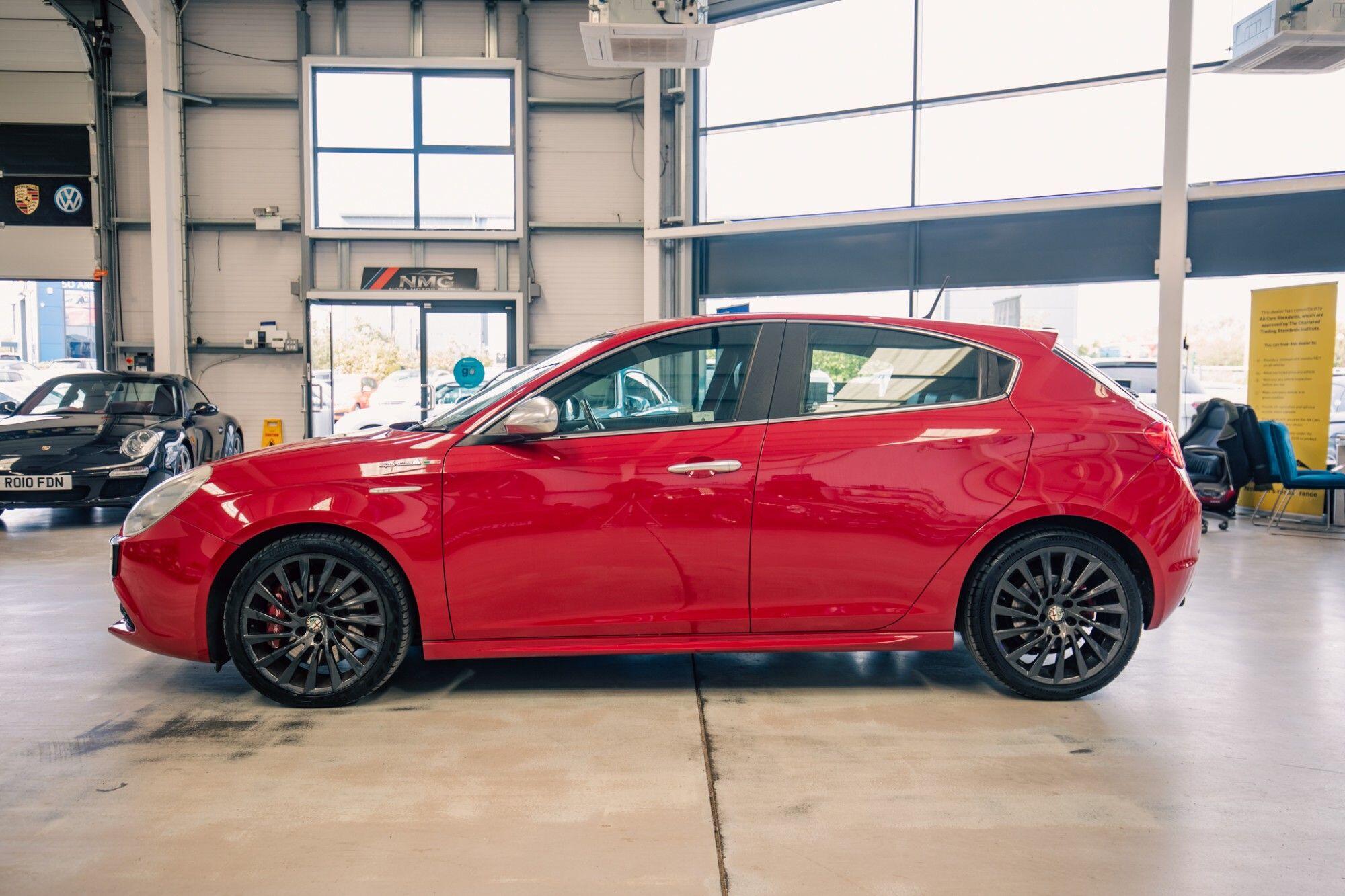 Alfa Romeo Giulietta view 27
