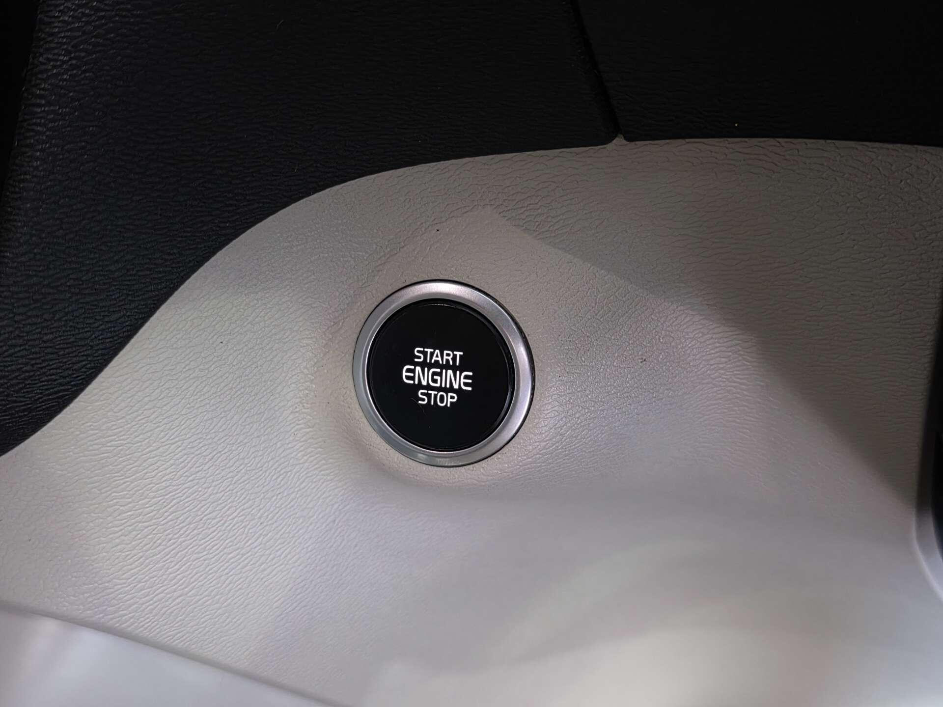 Volvo XC40 view 17