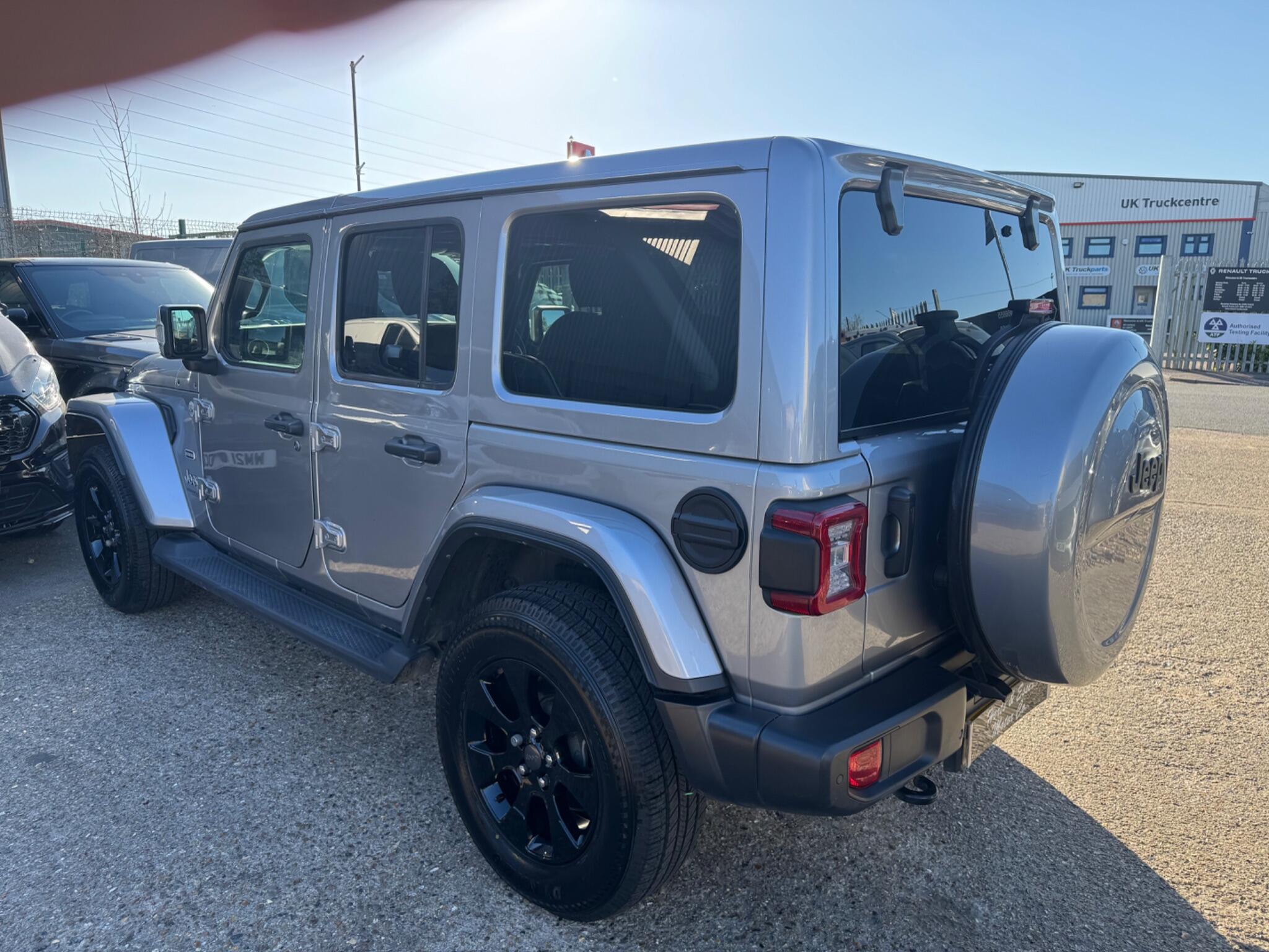 Jeep Wrangler view 4