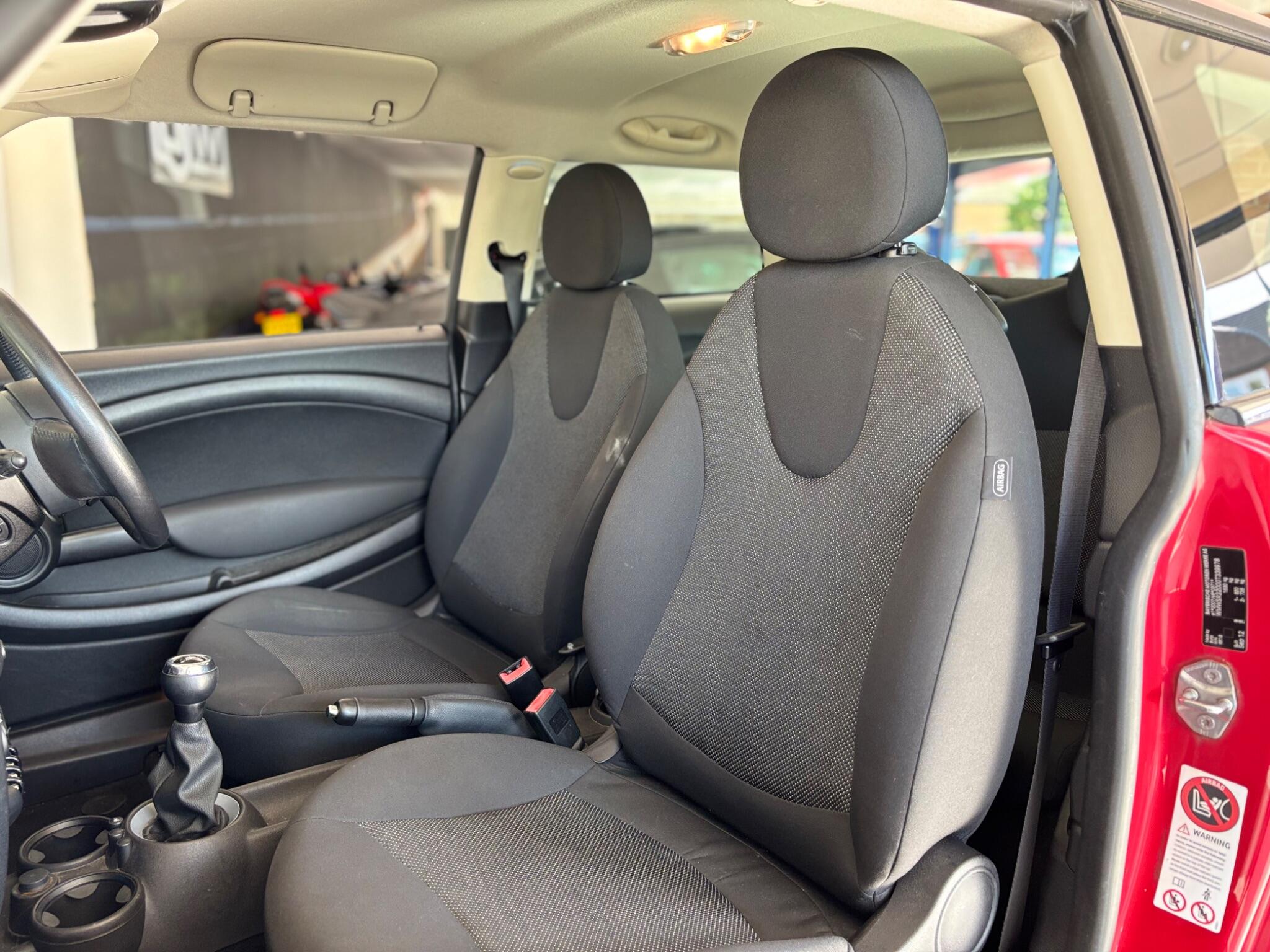 Mini Hatch view 21