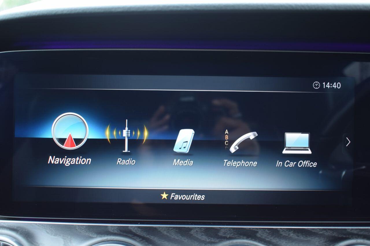 Mercedes-Benz E-Class view 43