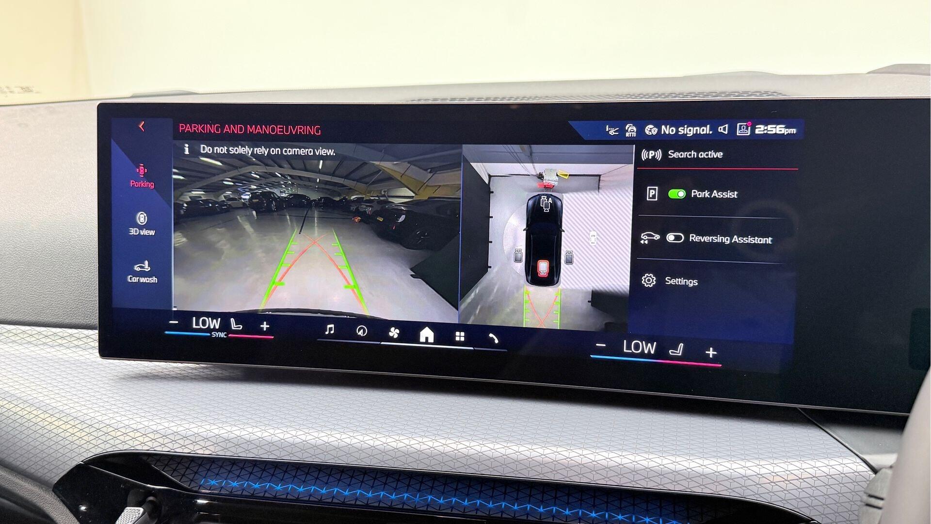 BMW i4 view 25