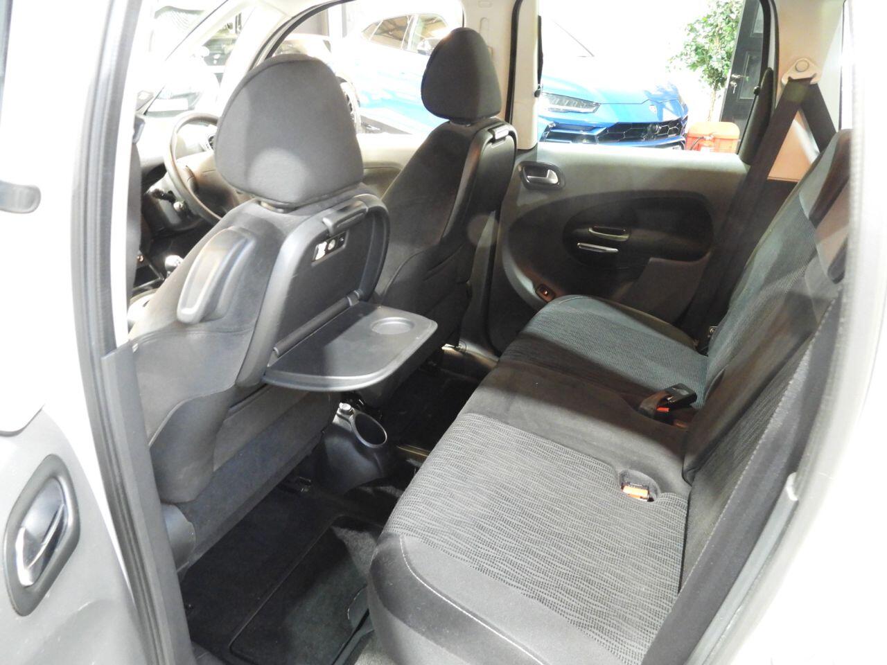Citroen C3 Picasso view 12