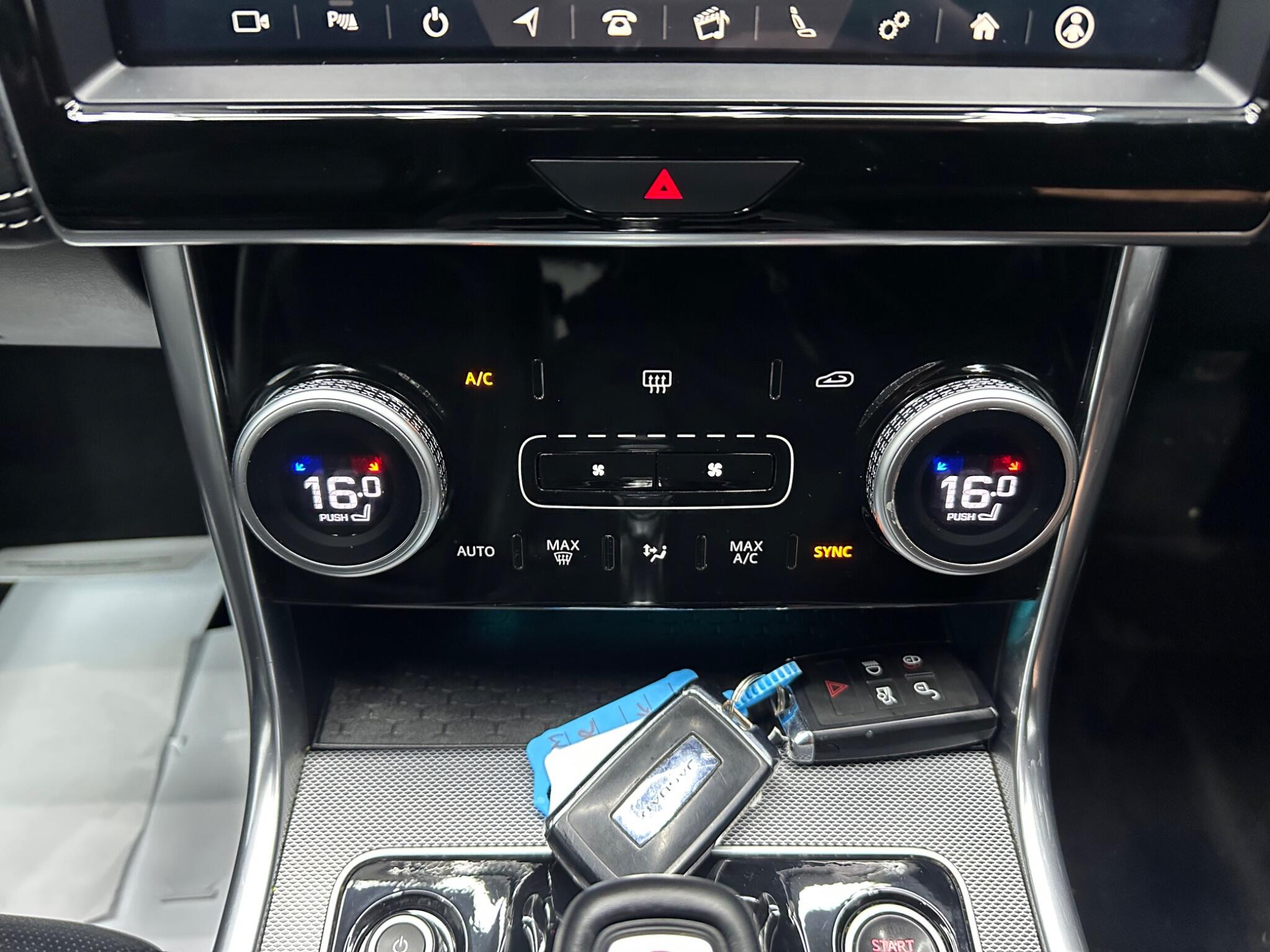 Jaguar Xe view 21