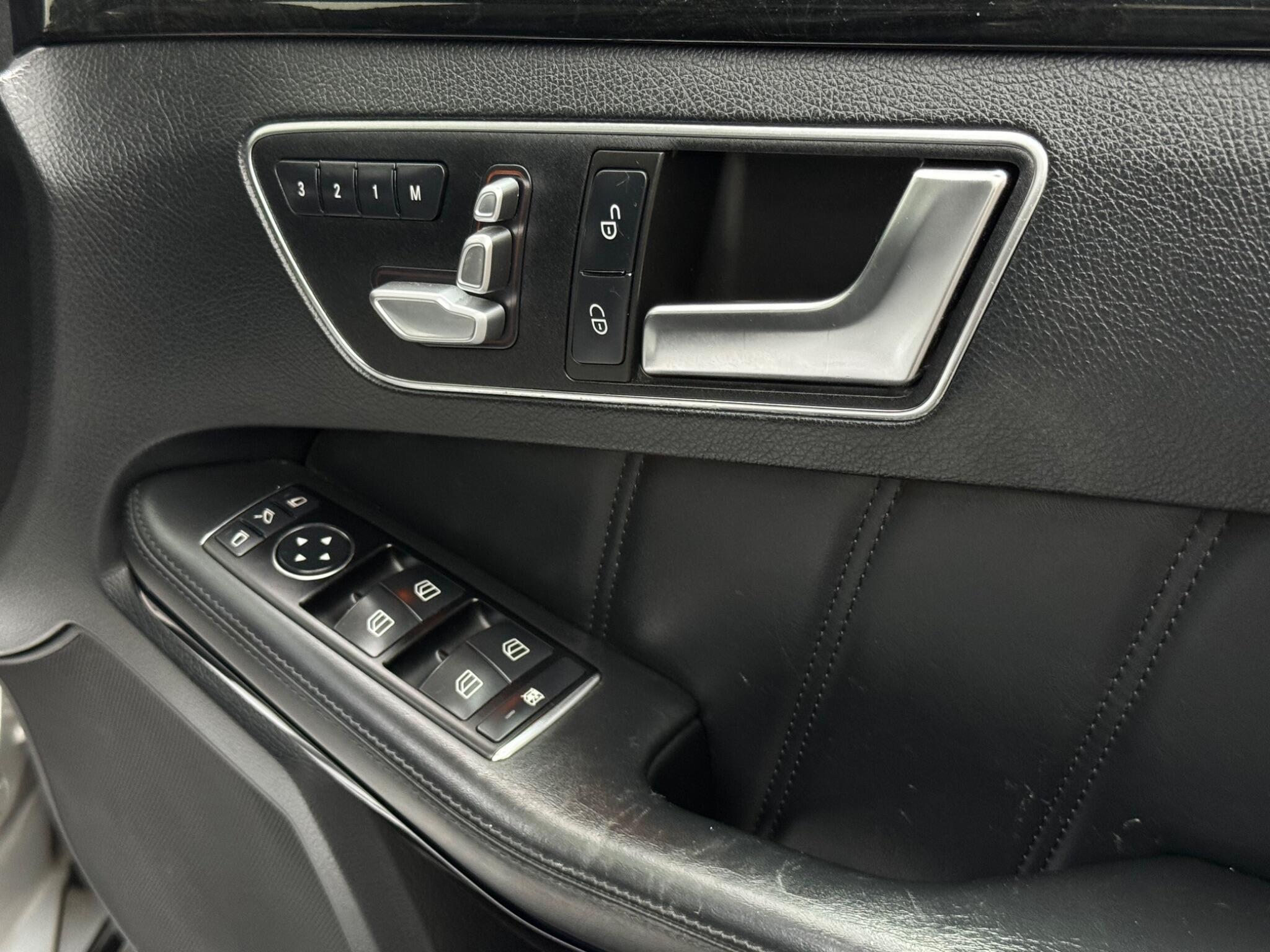 Mercedes-Benz E-Class view 52