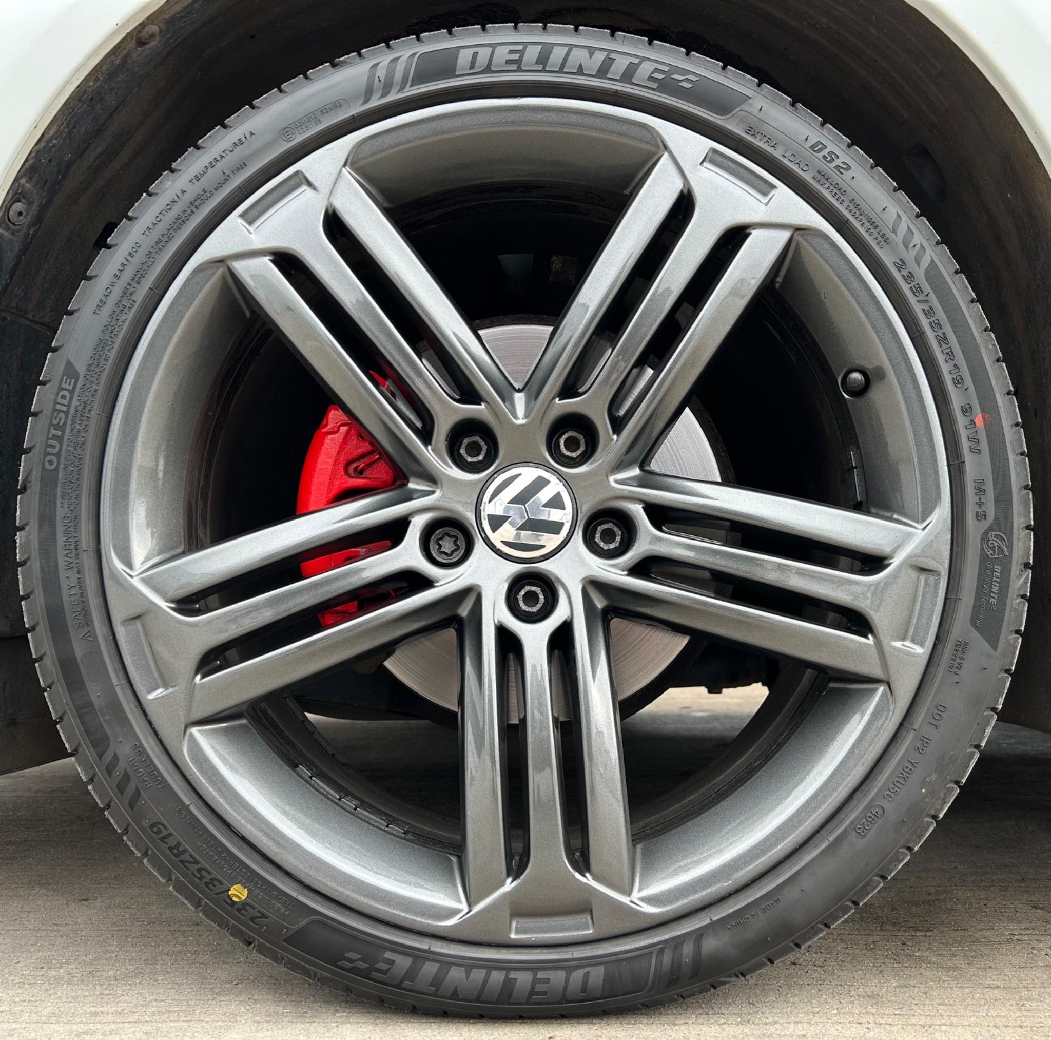 Volkswagen Scirocco view 12