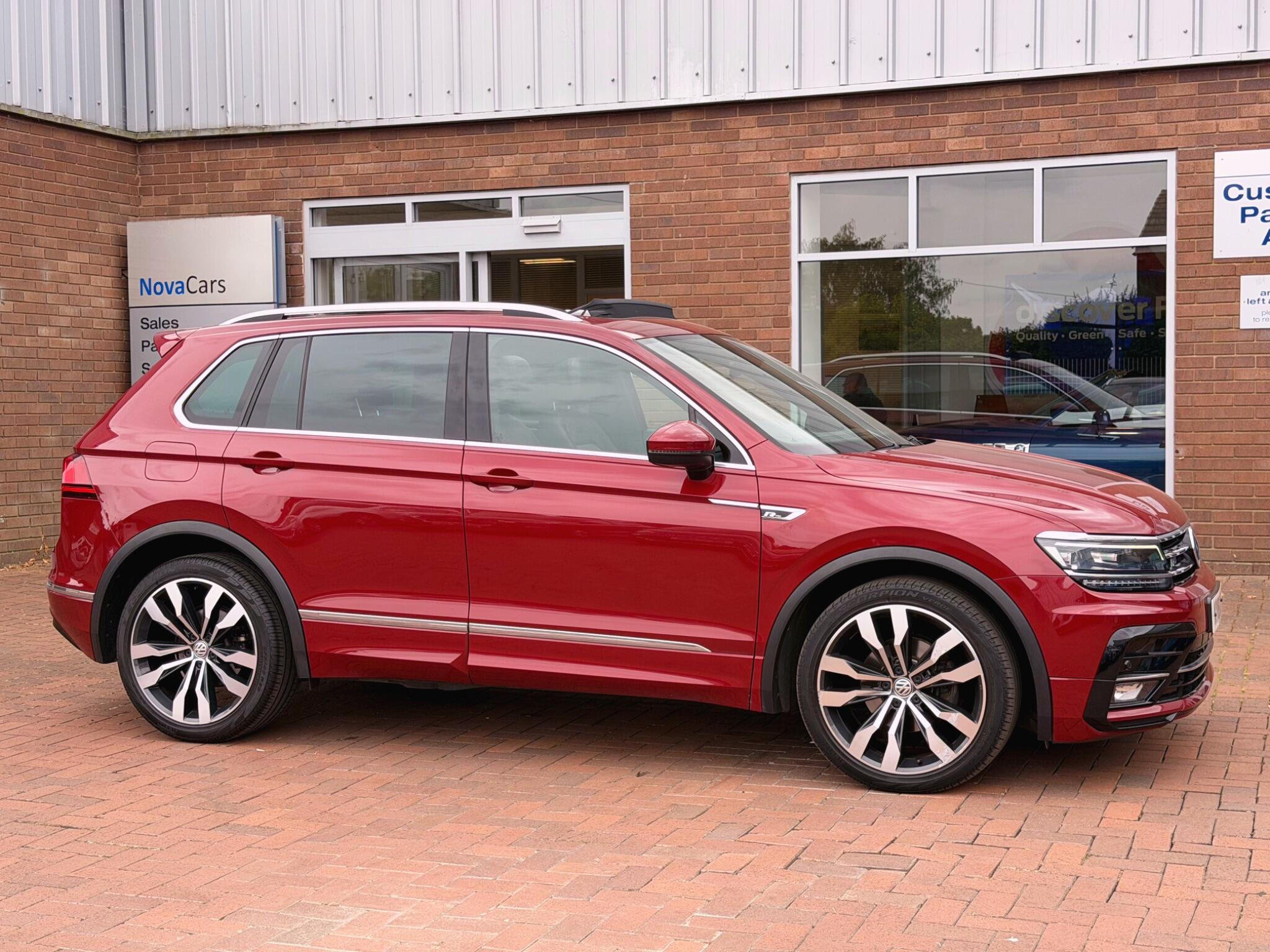 Volkswagen Tiguan view 14