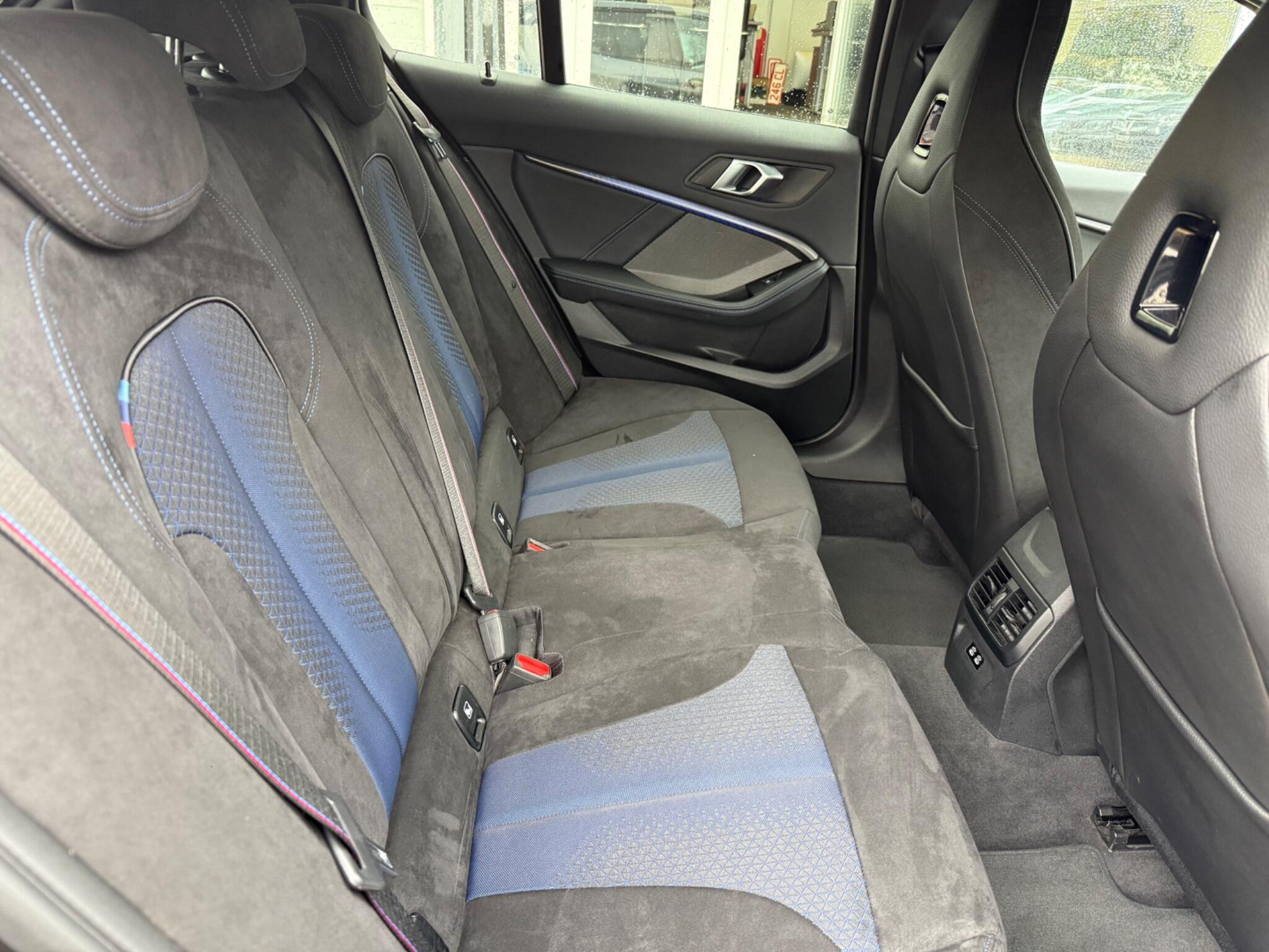 BMW 1 Series view 12