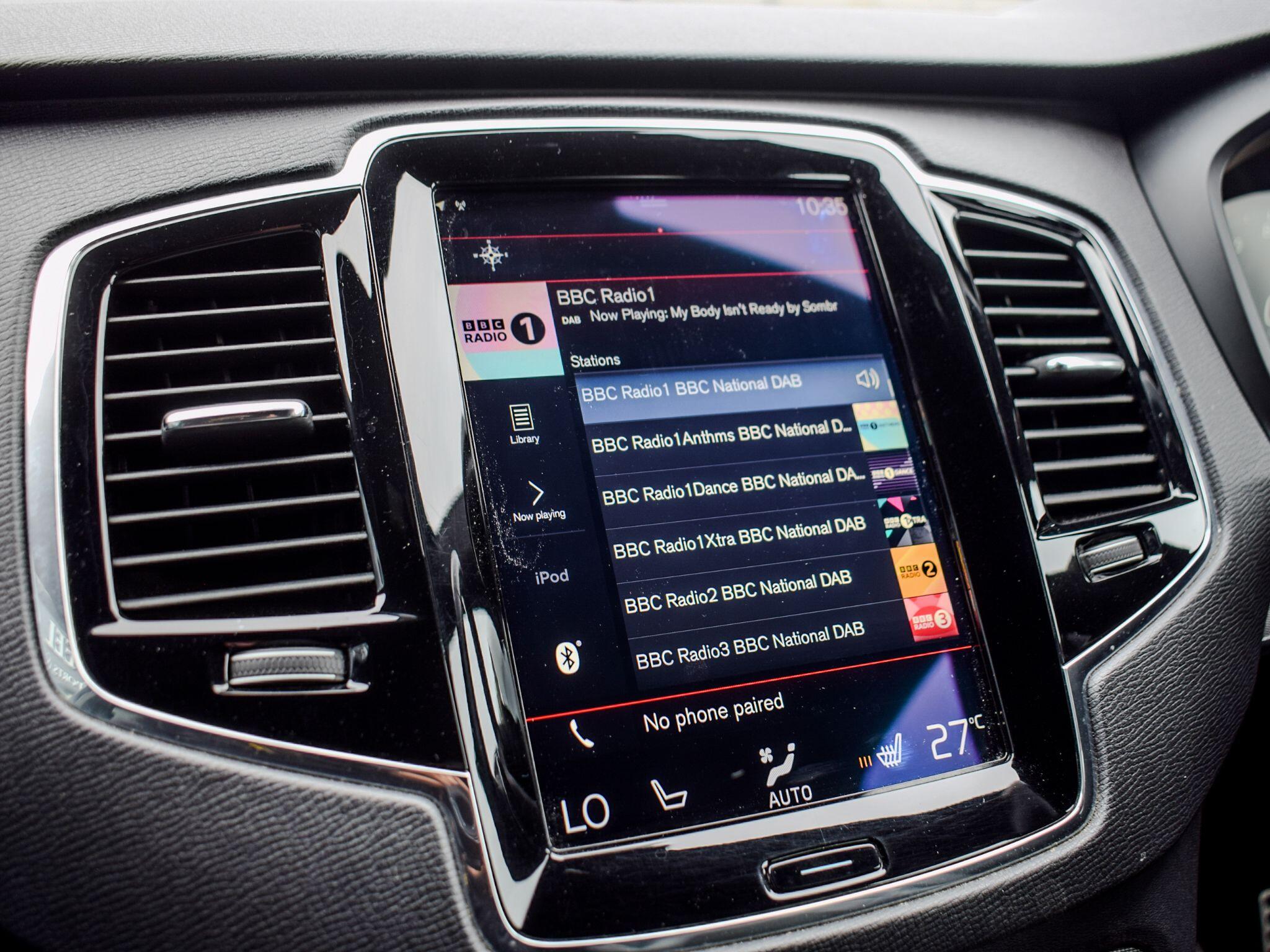 Volvo XC90 view 16