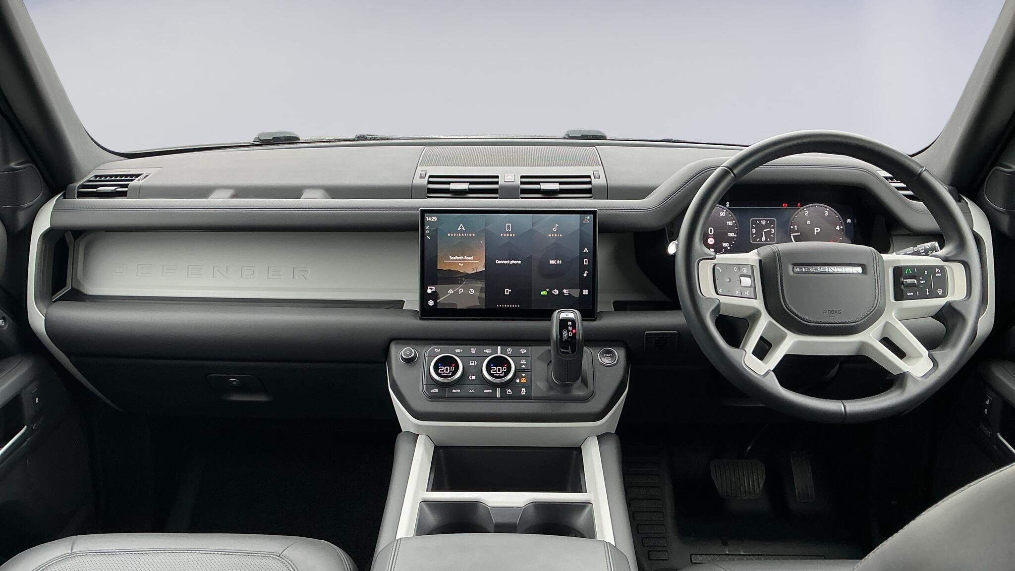 Land Rover Defender view 9