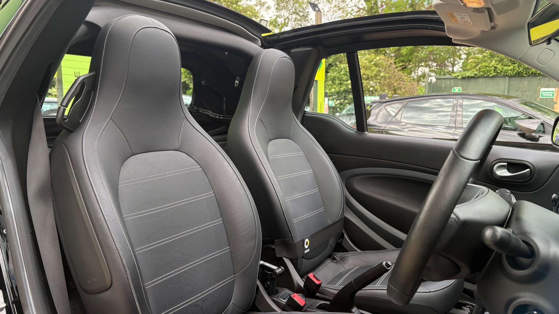 smart Fortwo view 8