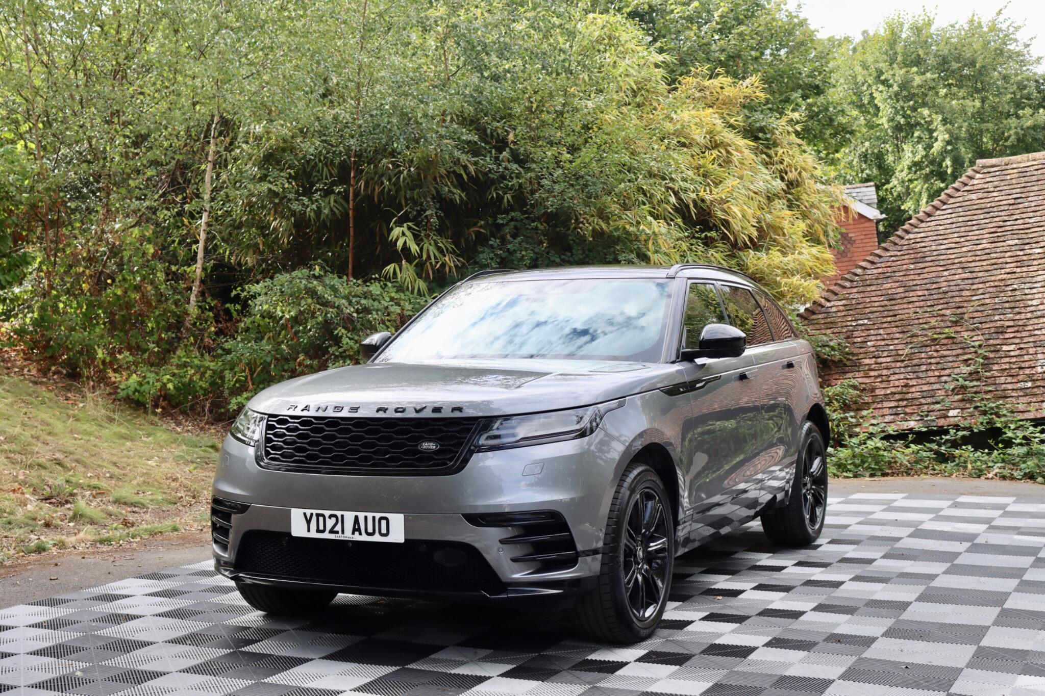 Land Rover Range Rover Velar view 12
