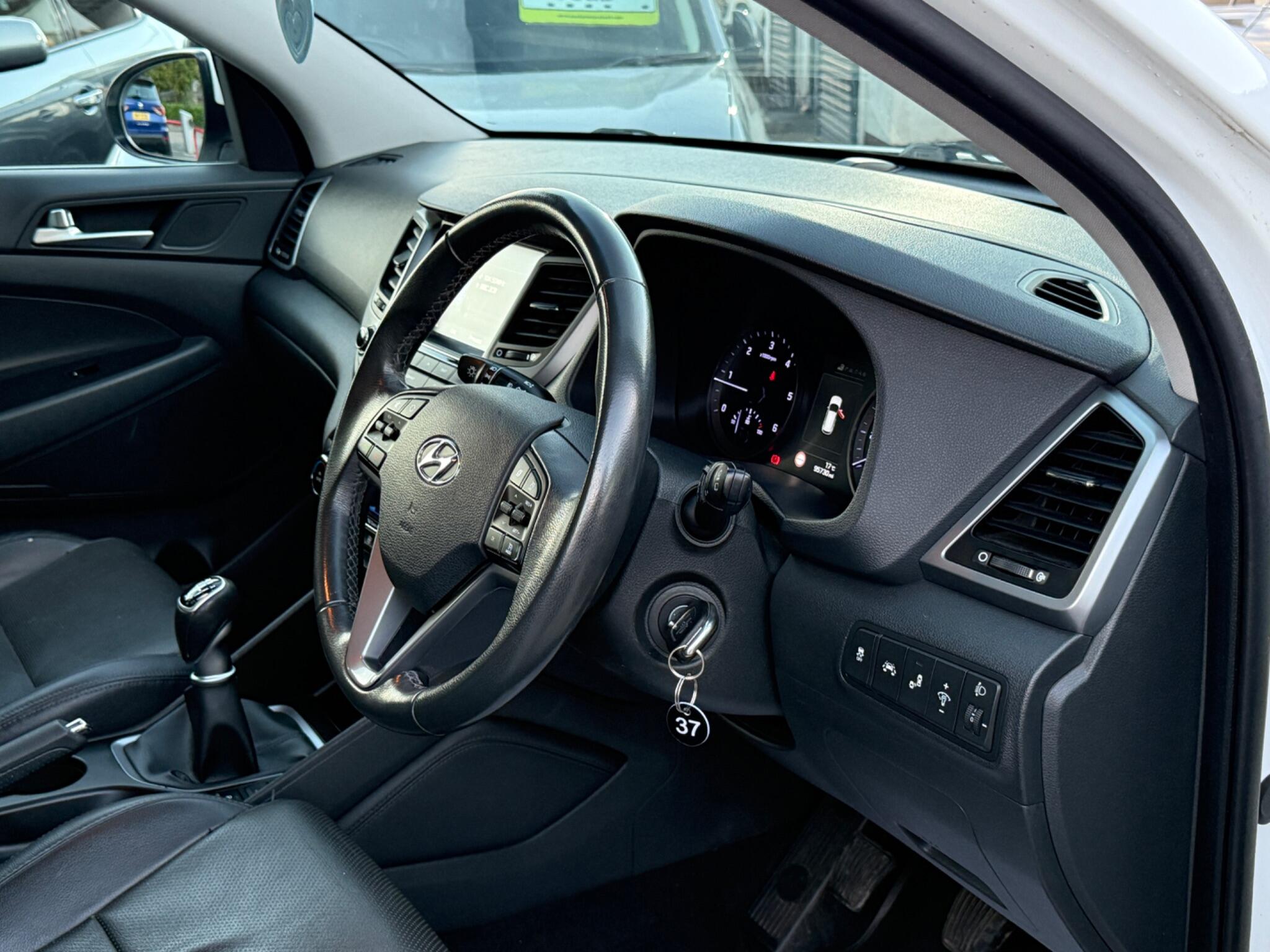 Hyundai TUCSON - Image 34