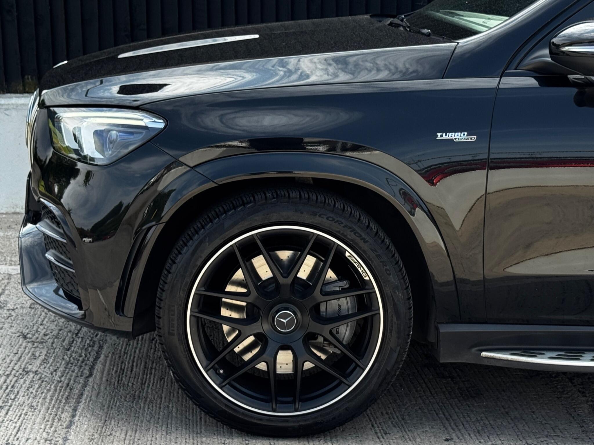 Mercedes-Benz Gle view 36