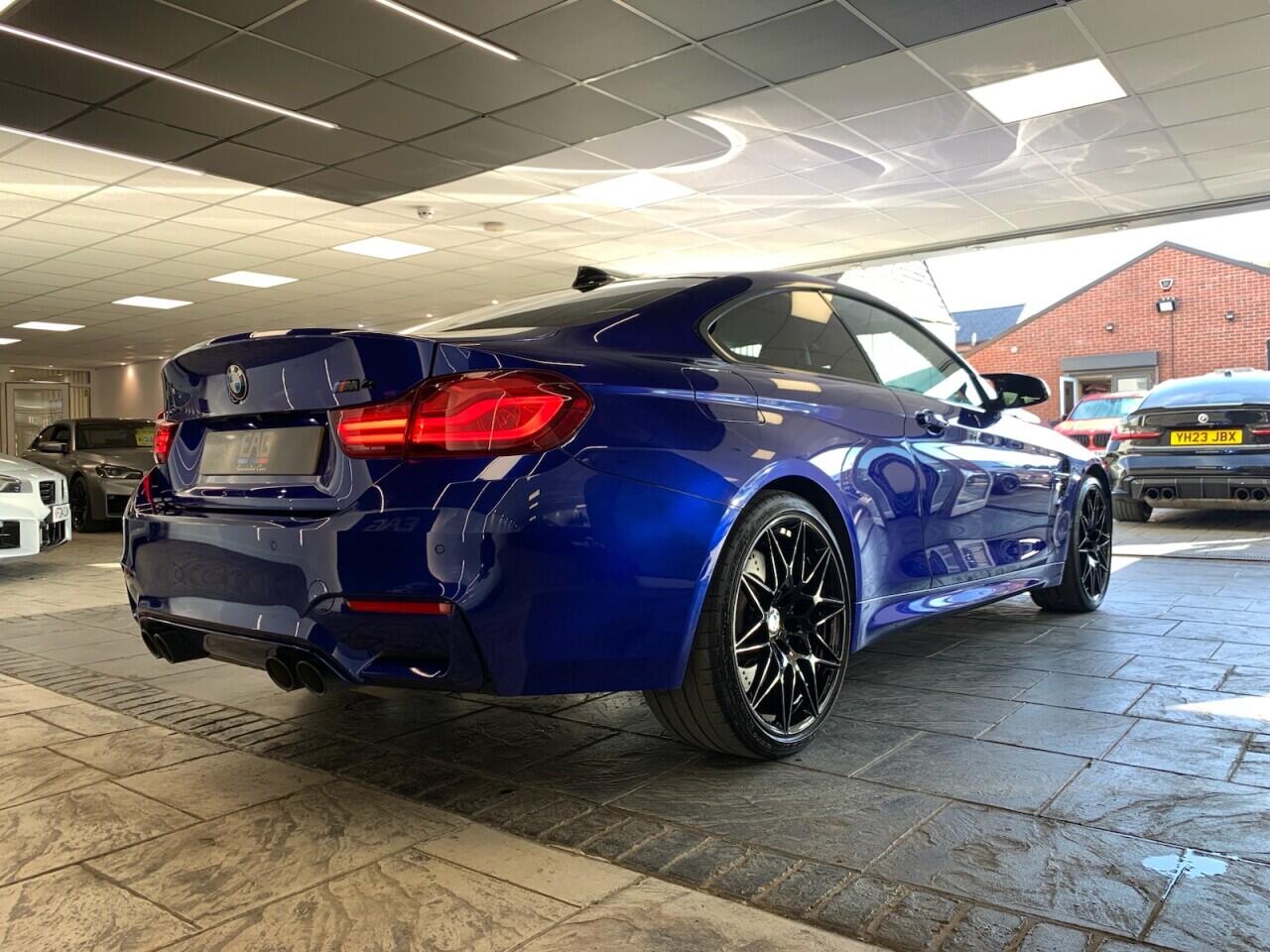 BMW M4 view 15